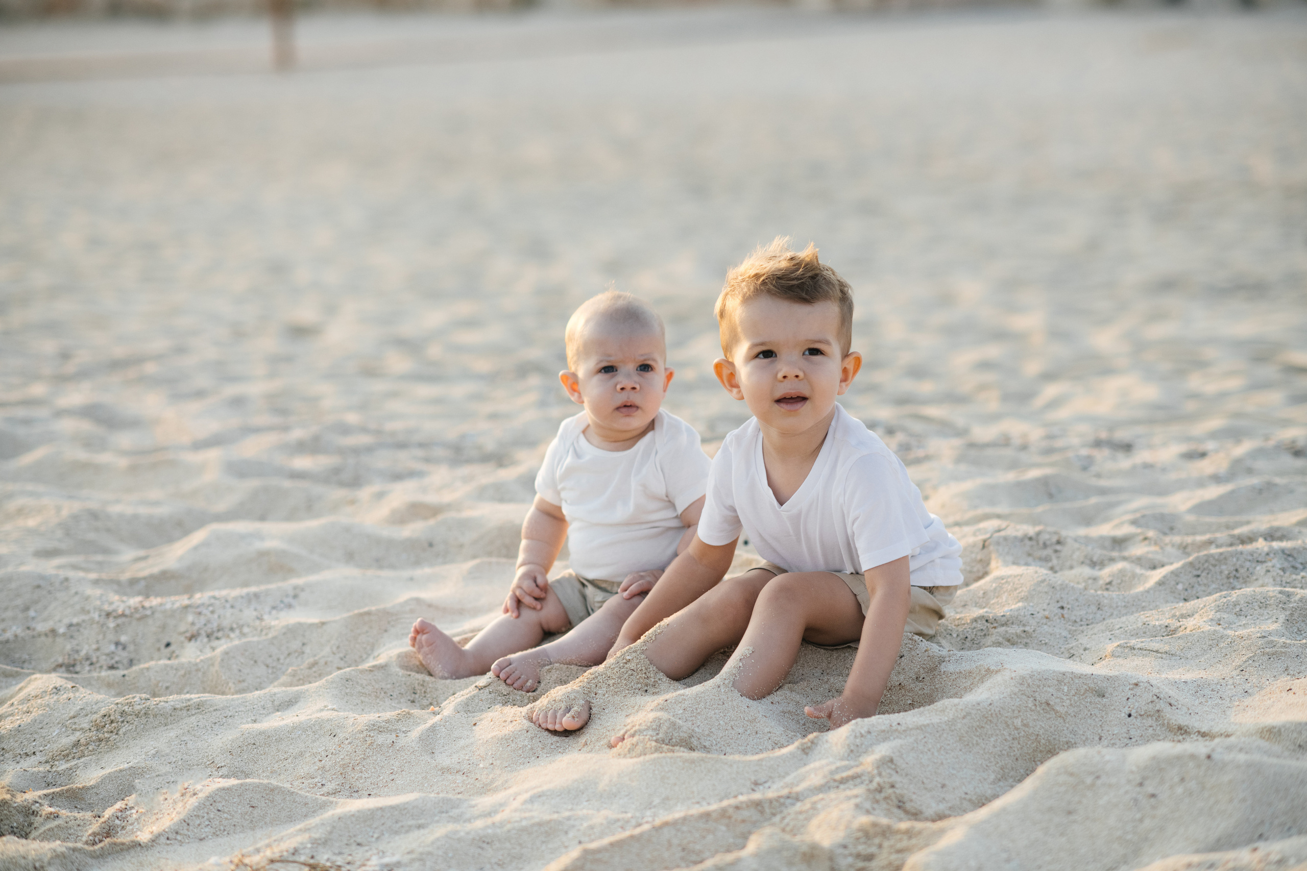 На диком пляже. Фотограф на Кипре