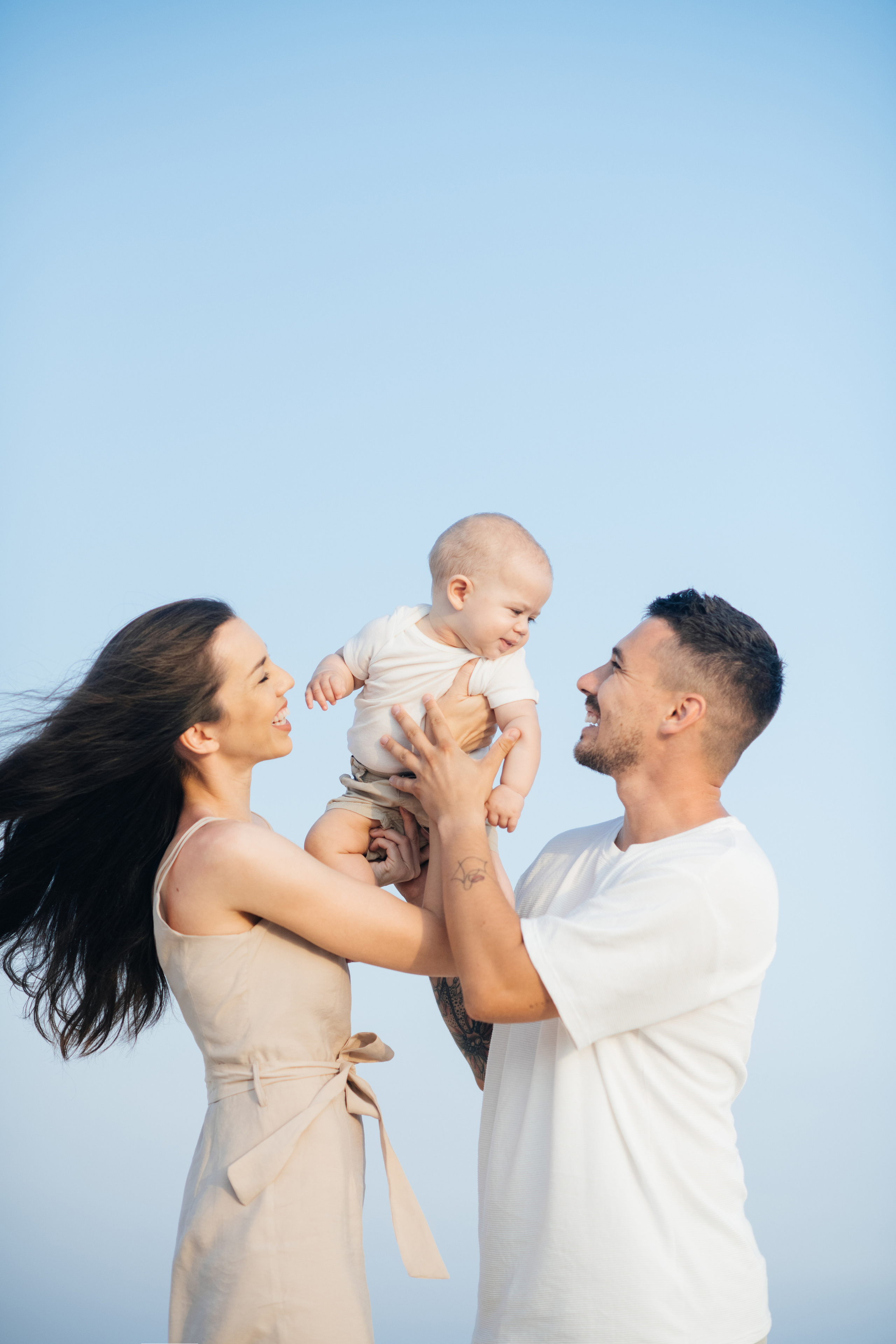 На диком пляже. Фотограф на Кипре