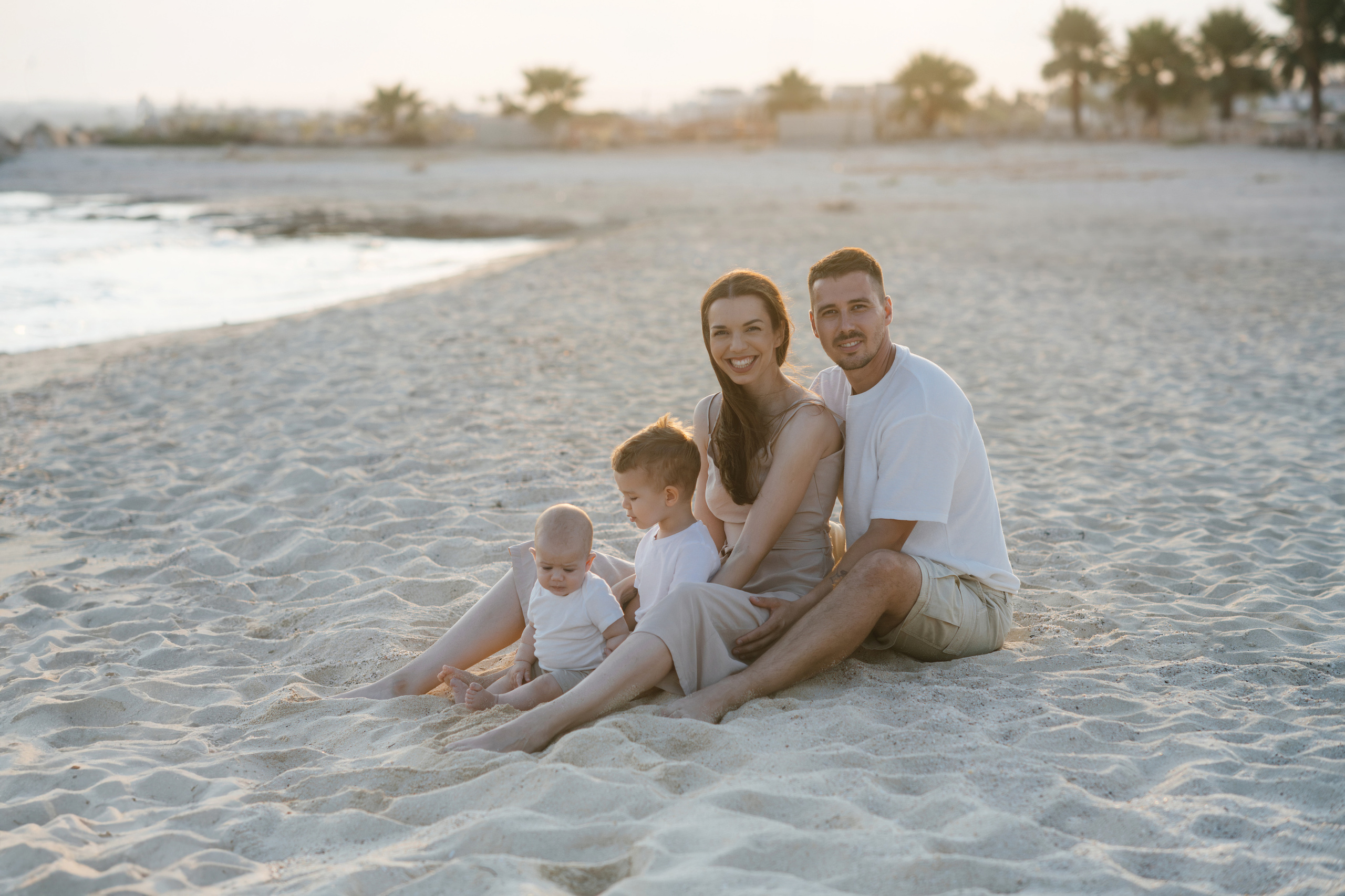 На диком пляже. Фотограф на Кипре