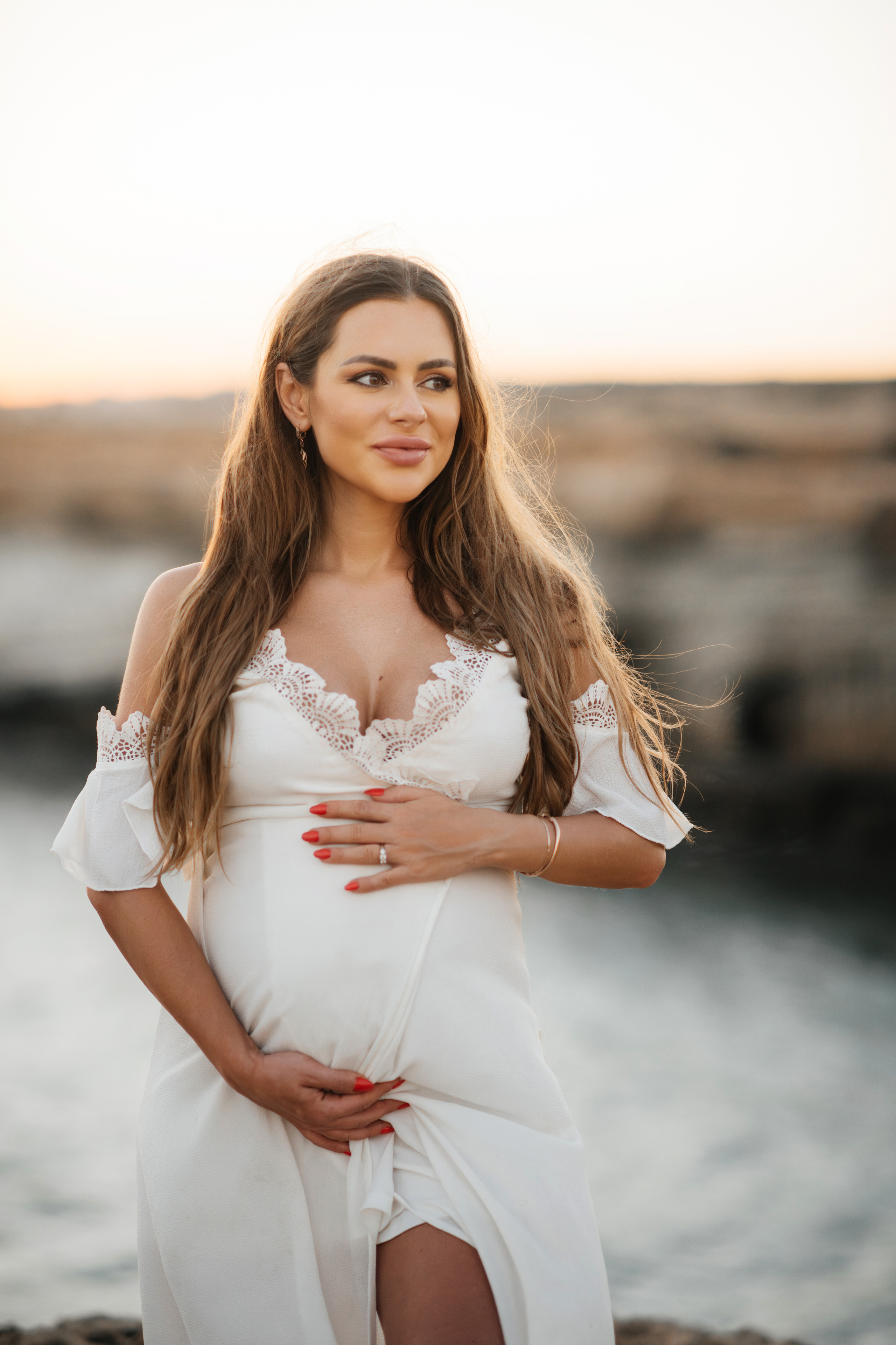 На морских скалах. Фотограф на Кипре