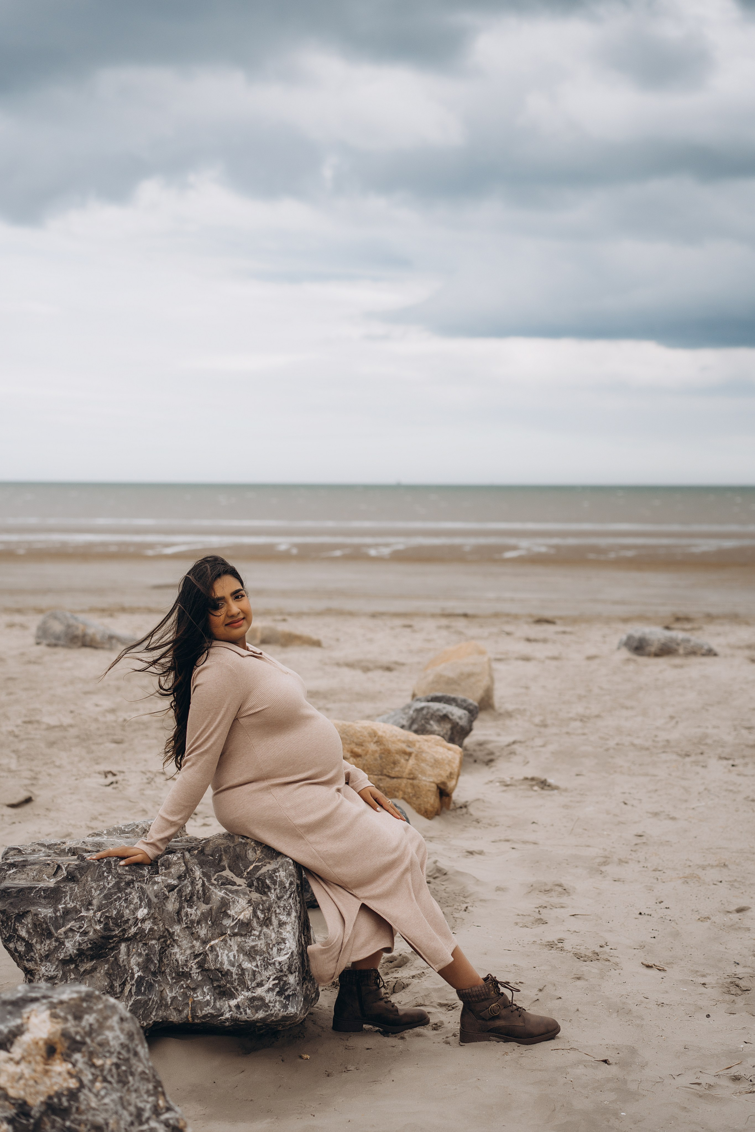 Meera: Bull island. Maternity/Love story/Wedding photographer