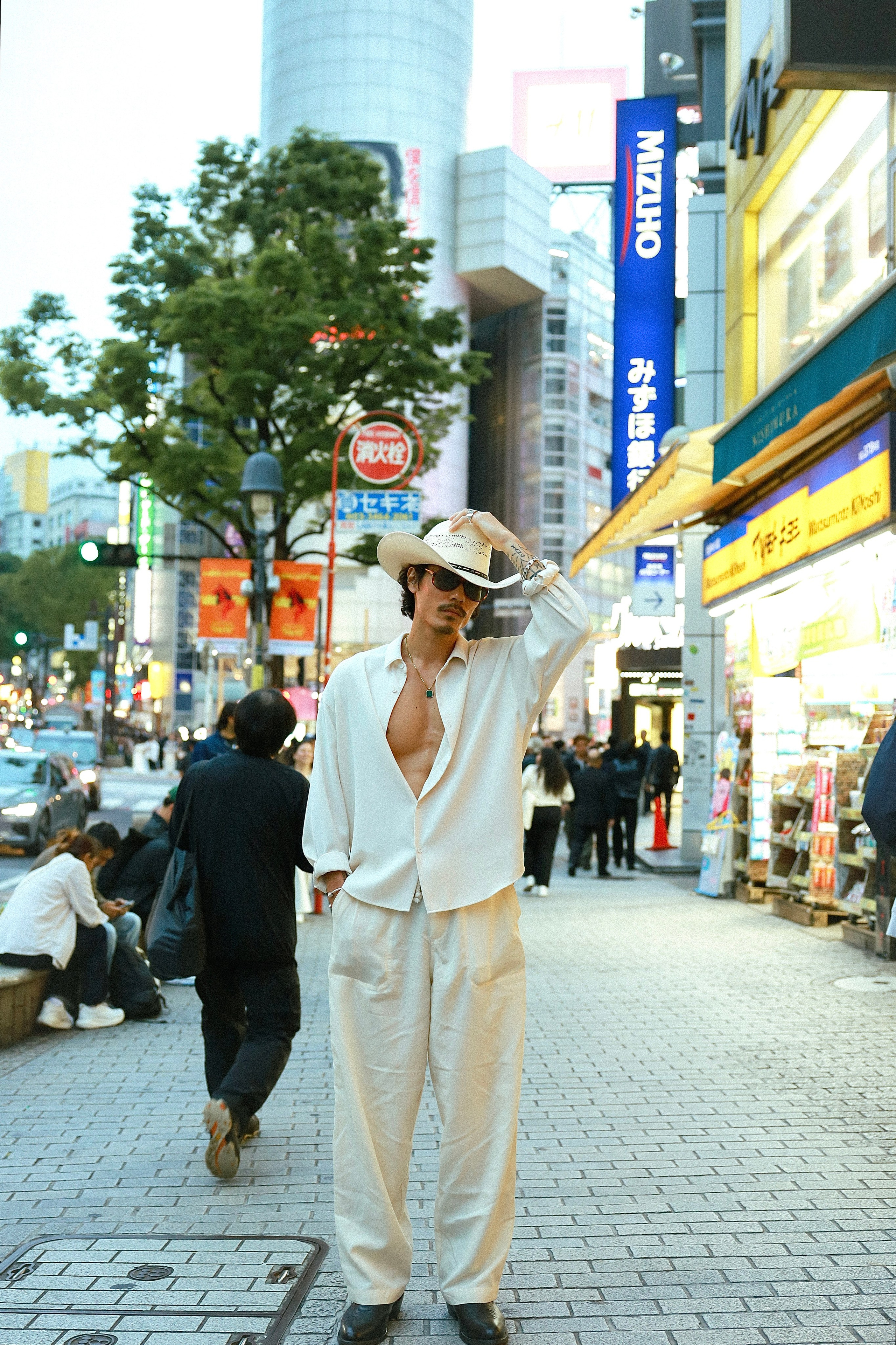 MR. SHOW TOKYO. Emiliia Kotruch PHOTOGRAPHER