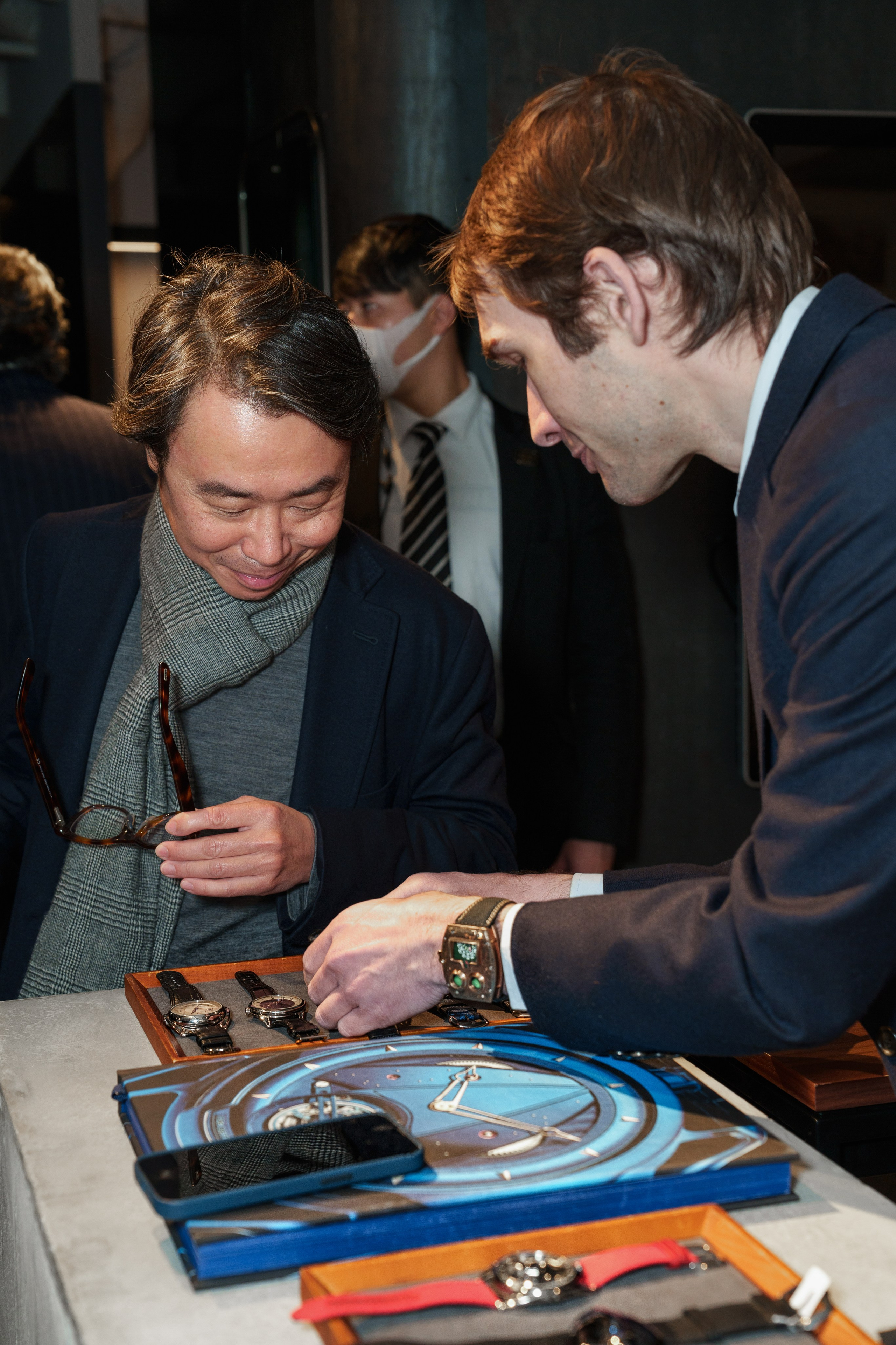 WATCHBOX. ФОТОГРАФ В ГОНКОНГЕ (СВАДЬБЫ, FASHION, СЕМЕЙНЫЕ, МЕРОПРИЯТИЯ, ФОТОПРОГУЛКИ)