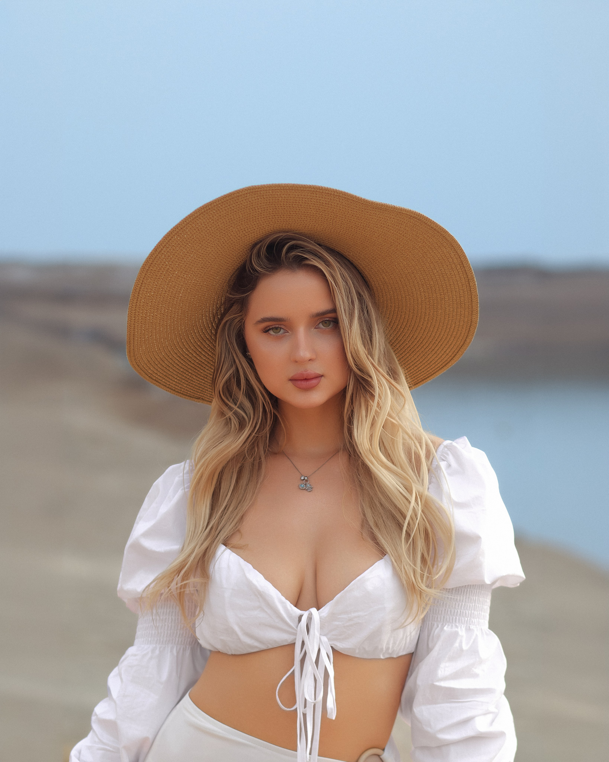 Kseniya — Seaside Vibes. Veronika Basova | Photographer | Cinematic & Magazine | Amman, Jordan