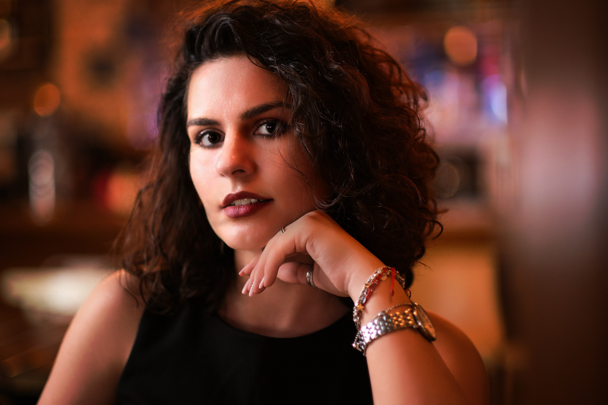 Portrete diverse — 3. Pagina principală