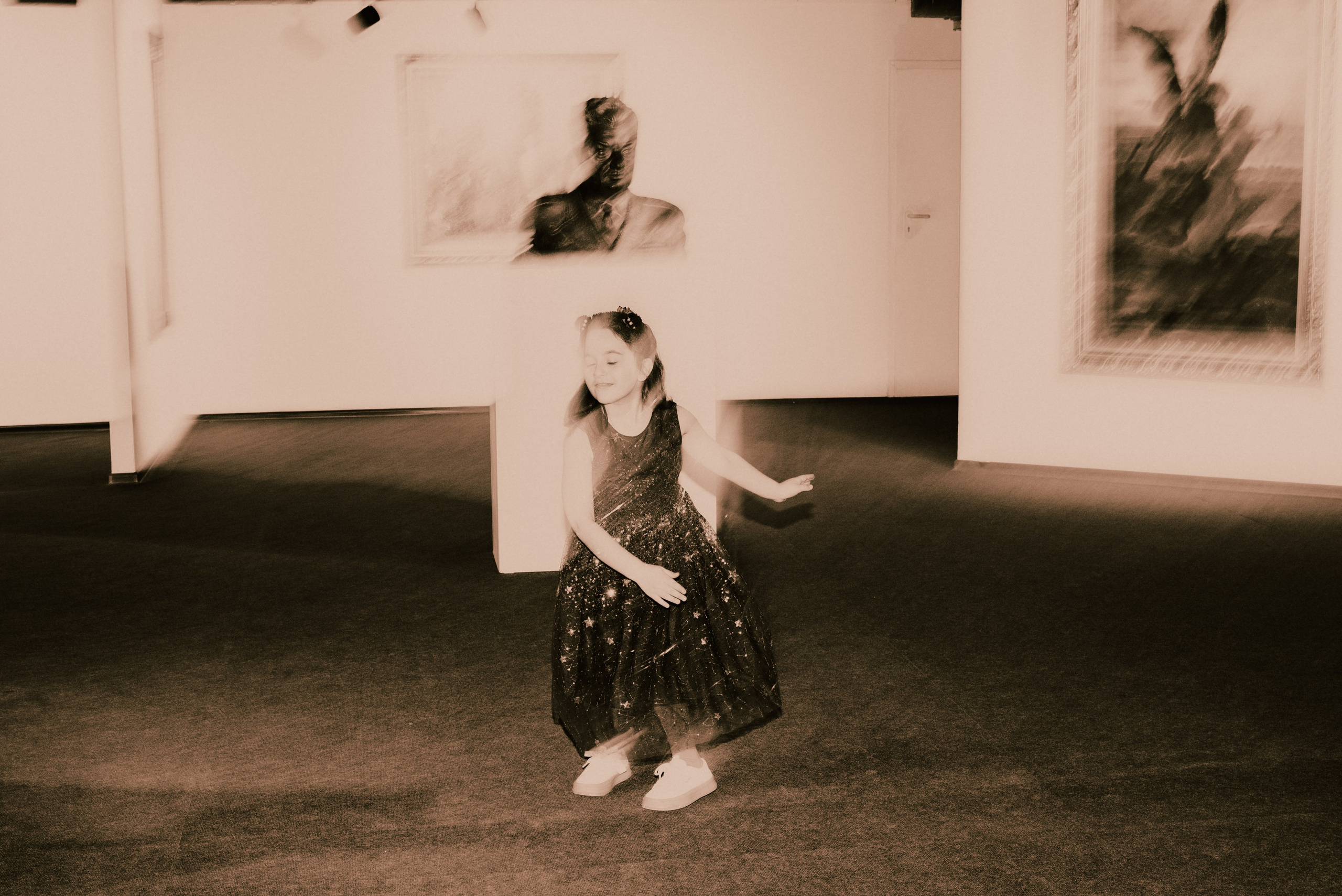 Happy people are watching (Armenian event). Ekaterina Tsurkina-Appina Photography Canada