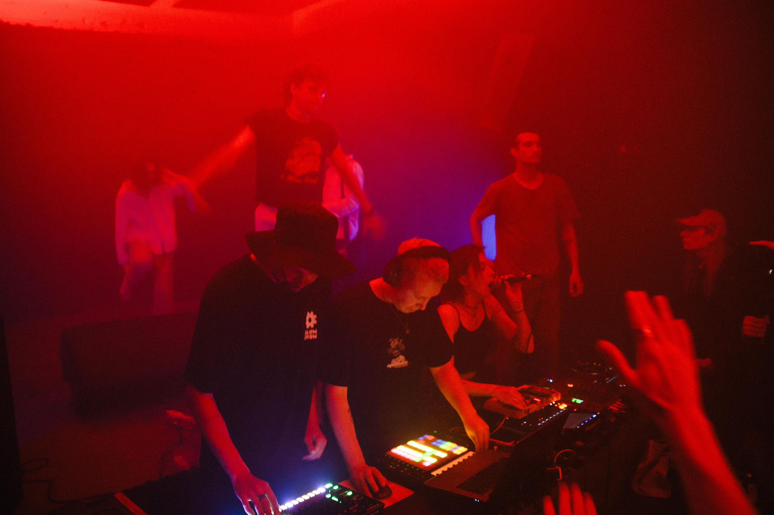 Echoverse. Portrait and reportage photographer