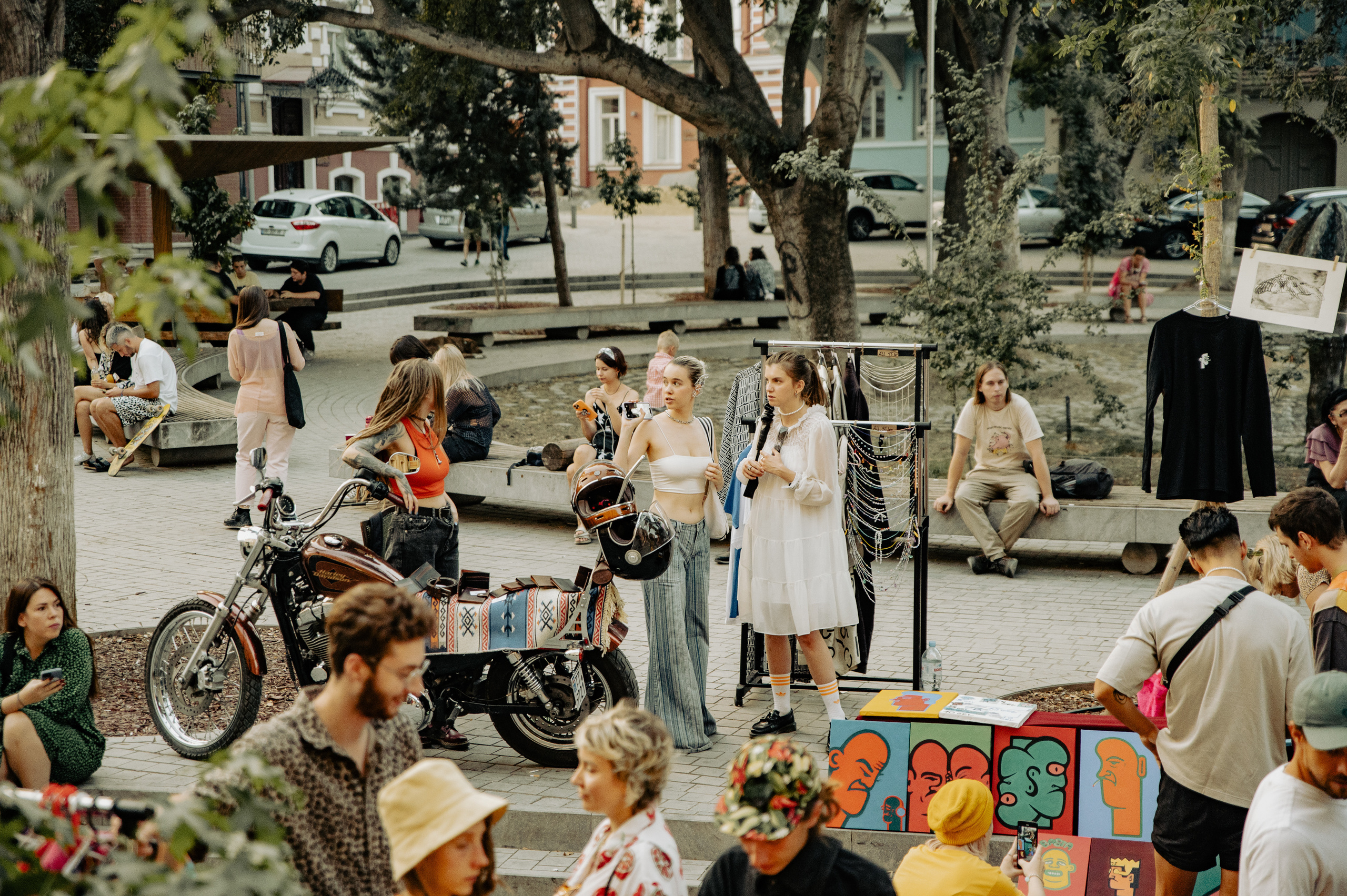 Dreamlanka market. Portrait and reportage photographer