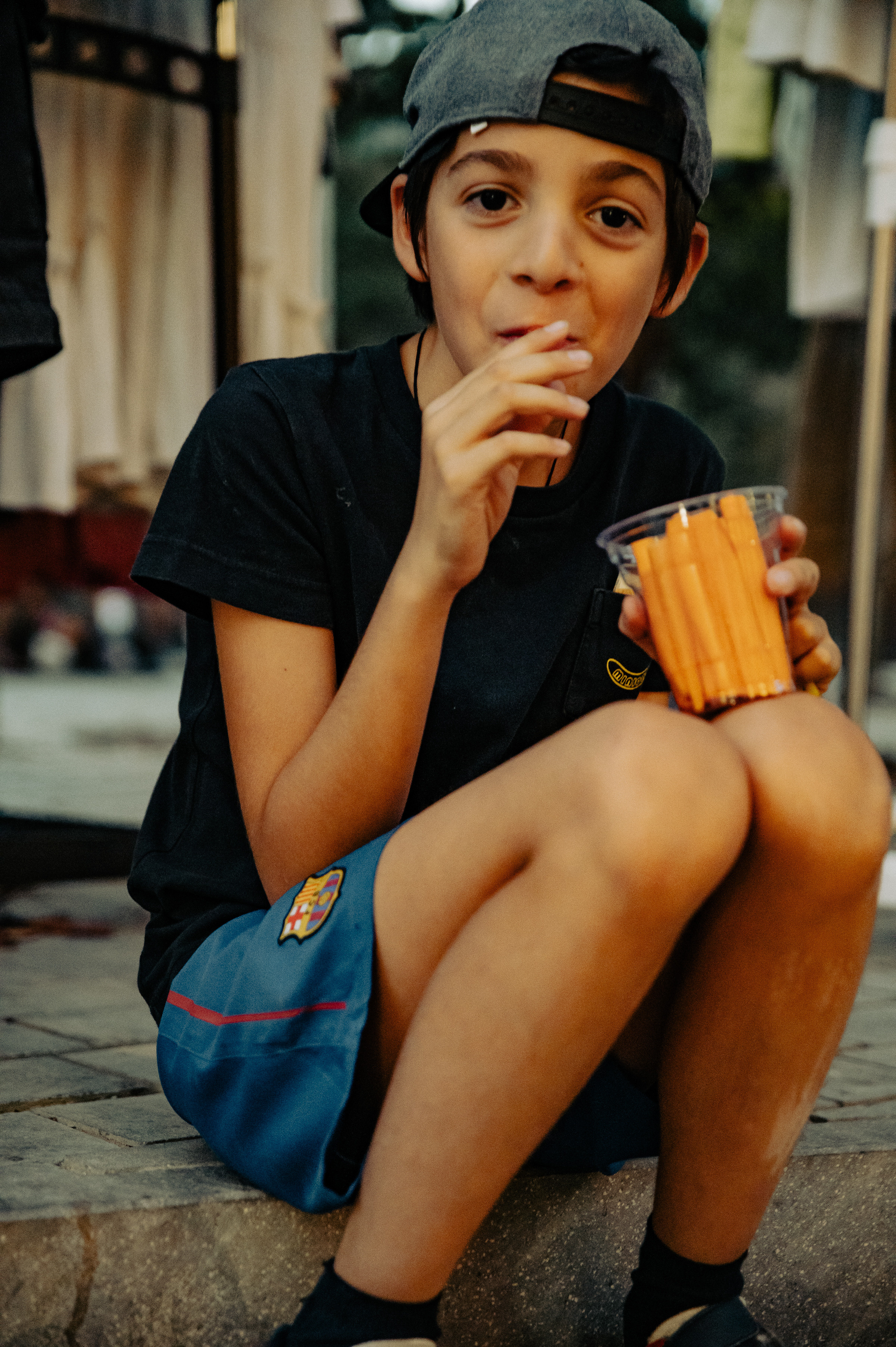 Dreamlanka market. Portrait and reportage photographer