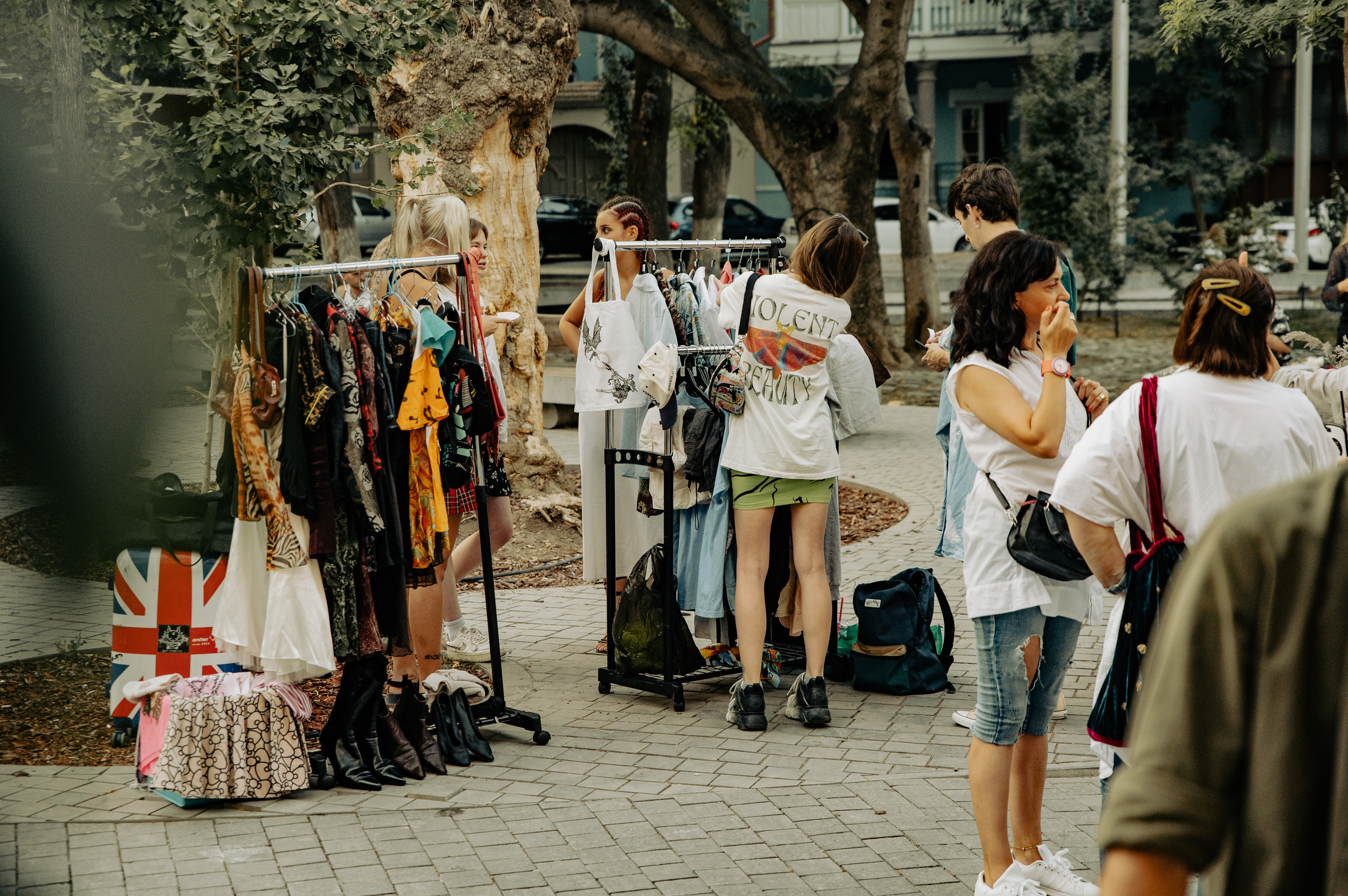 Dreamlanka market. Portrait and reportage photographer