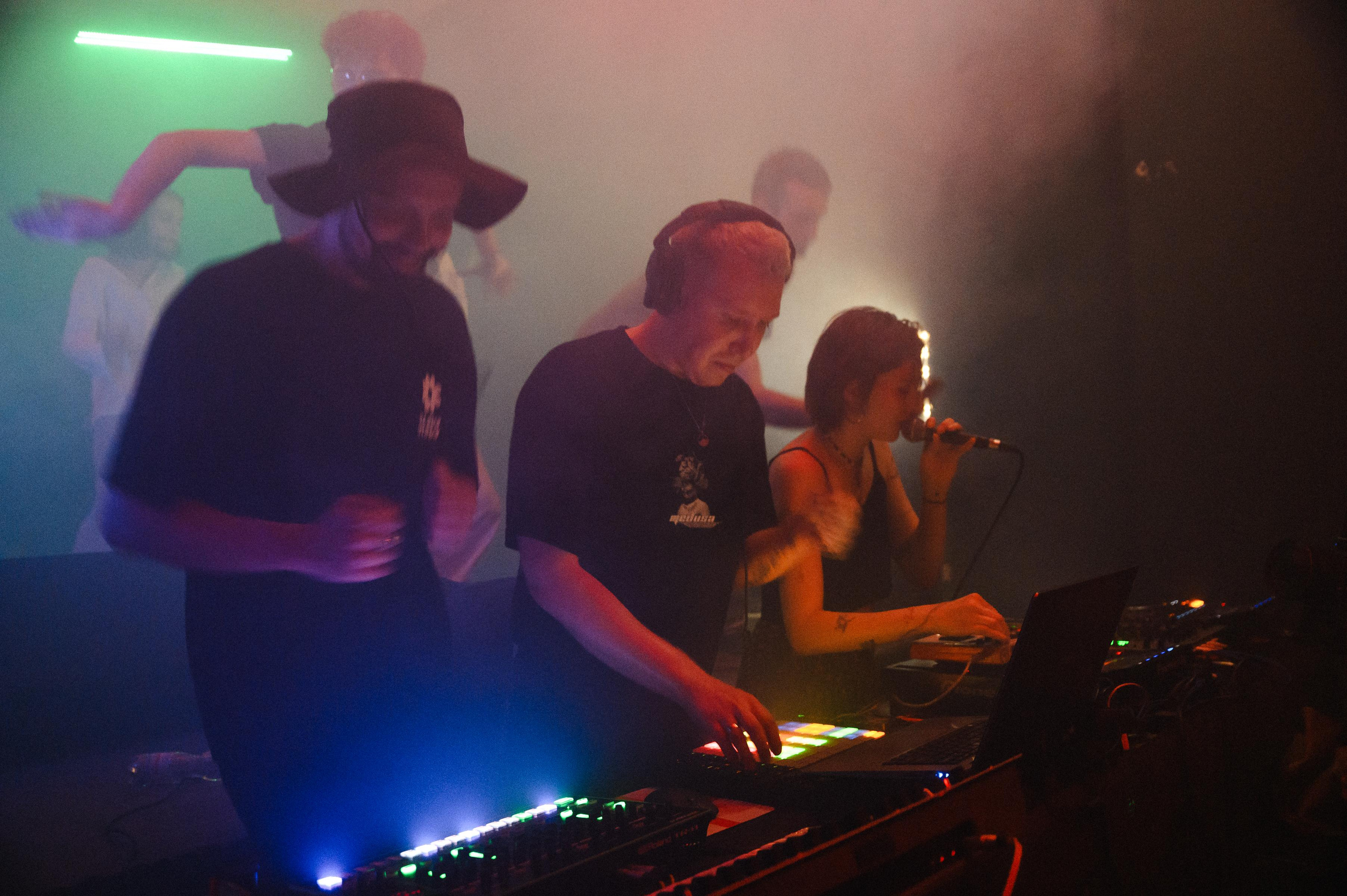 Echoverse. Portrait and reportage photographer