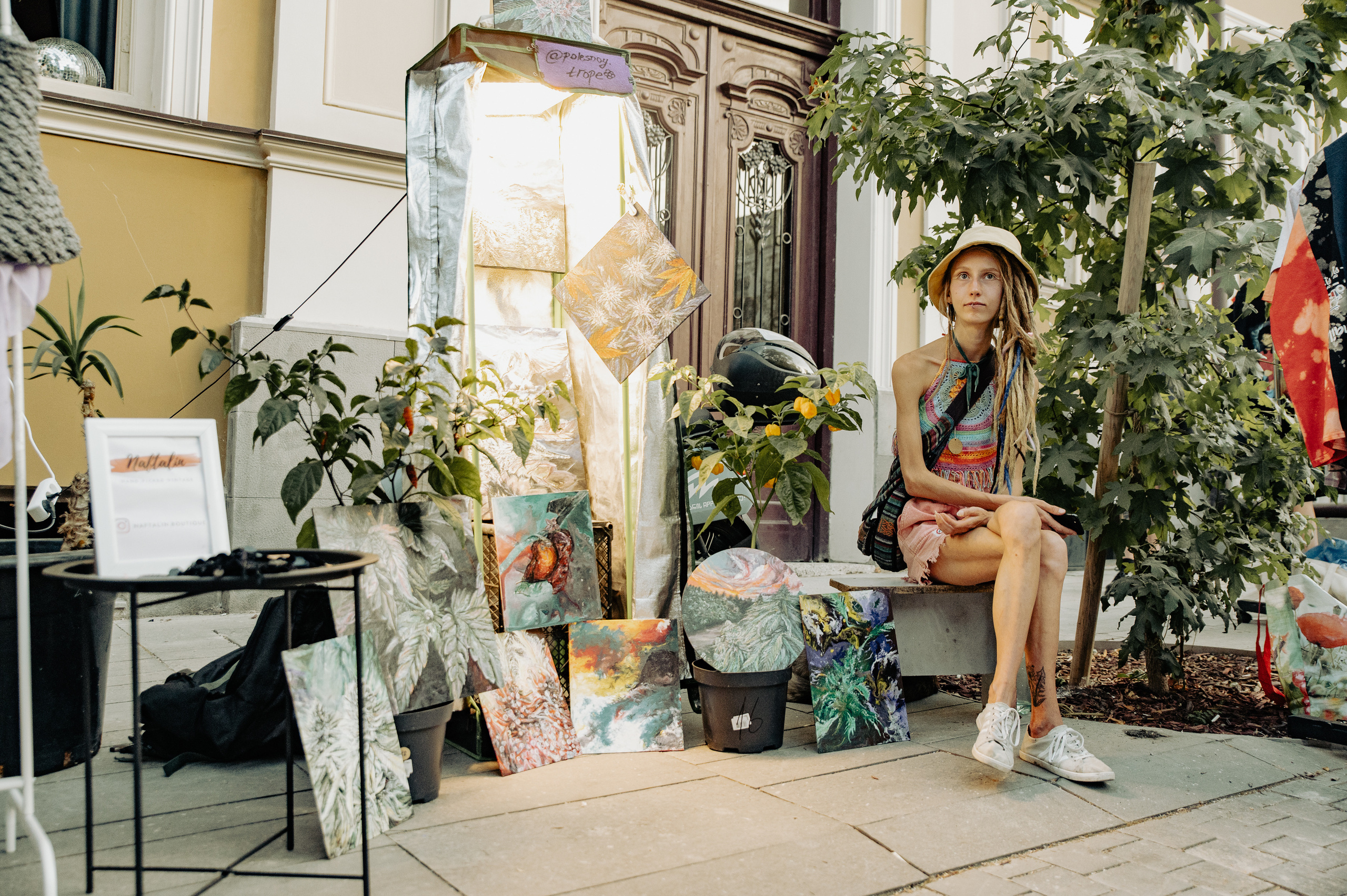Dreamlanka market. Portrait and reportage photographer