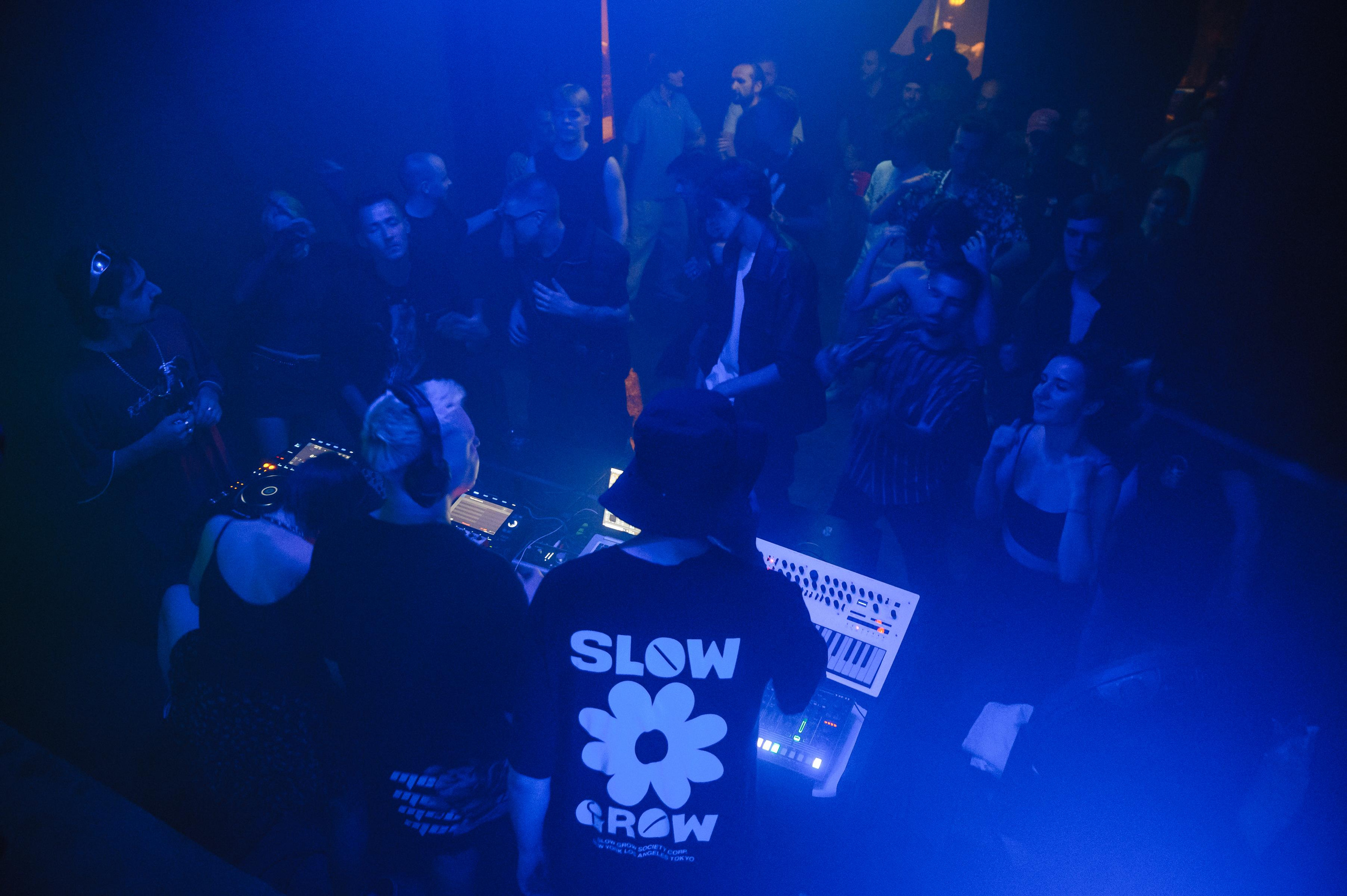 Echoverse. Portrait and reportage photographer