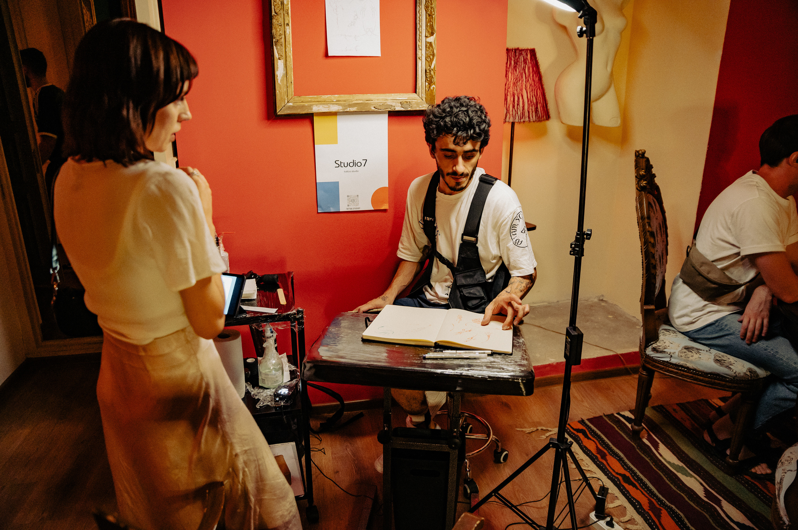 Dreamlanka market. Portrait and reportage photographer