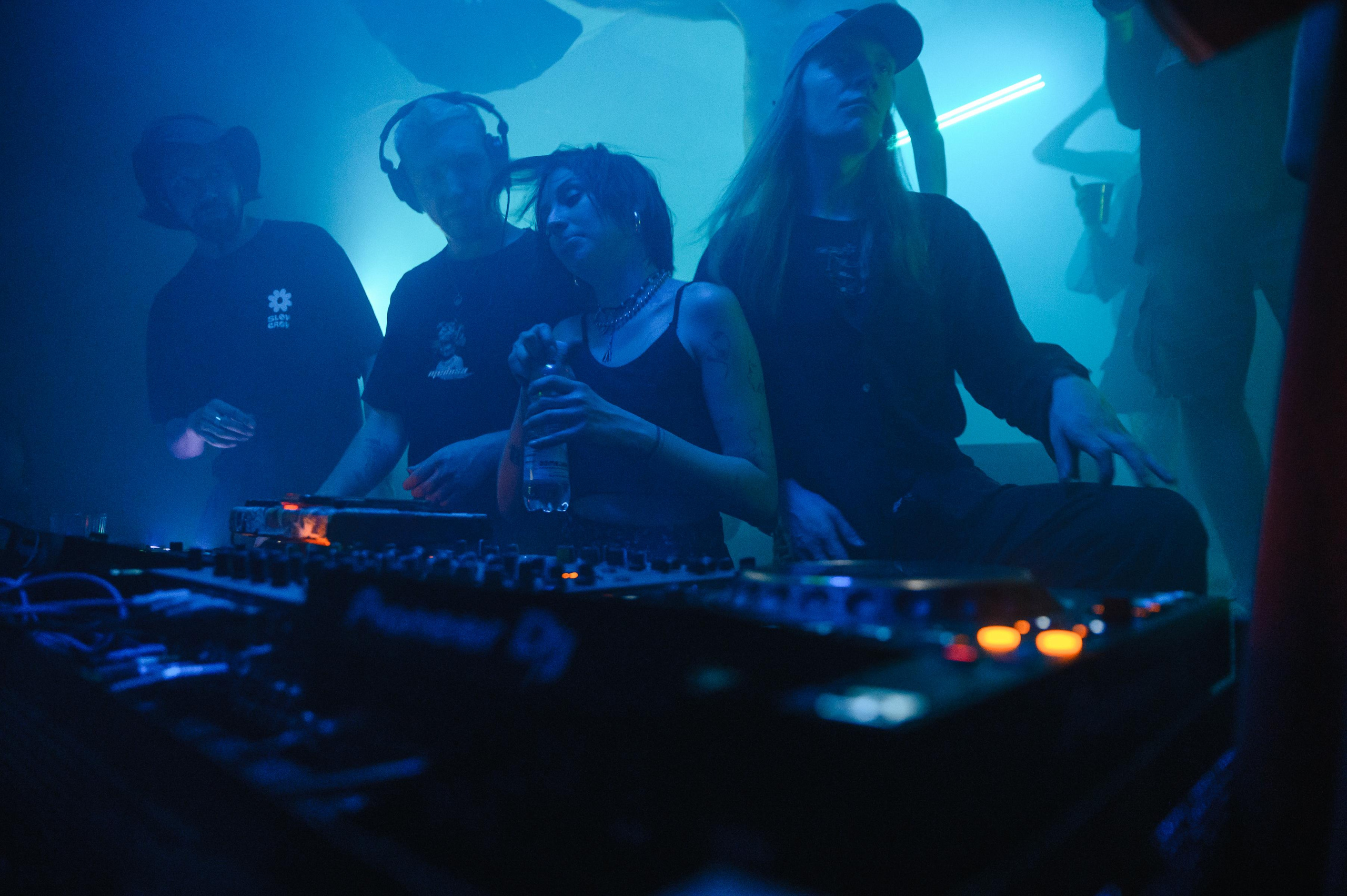 Echoverse. Portrait and reportage photographer