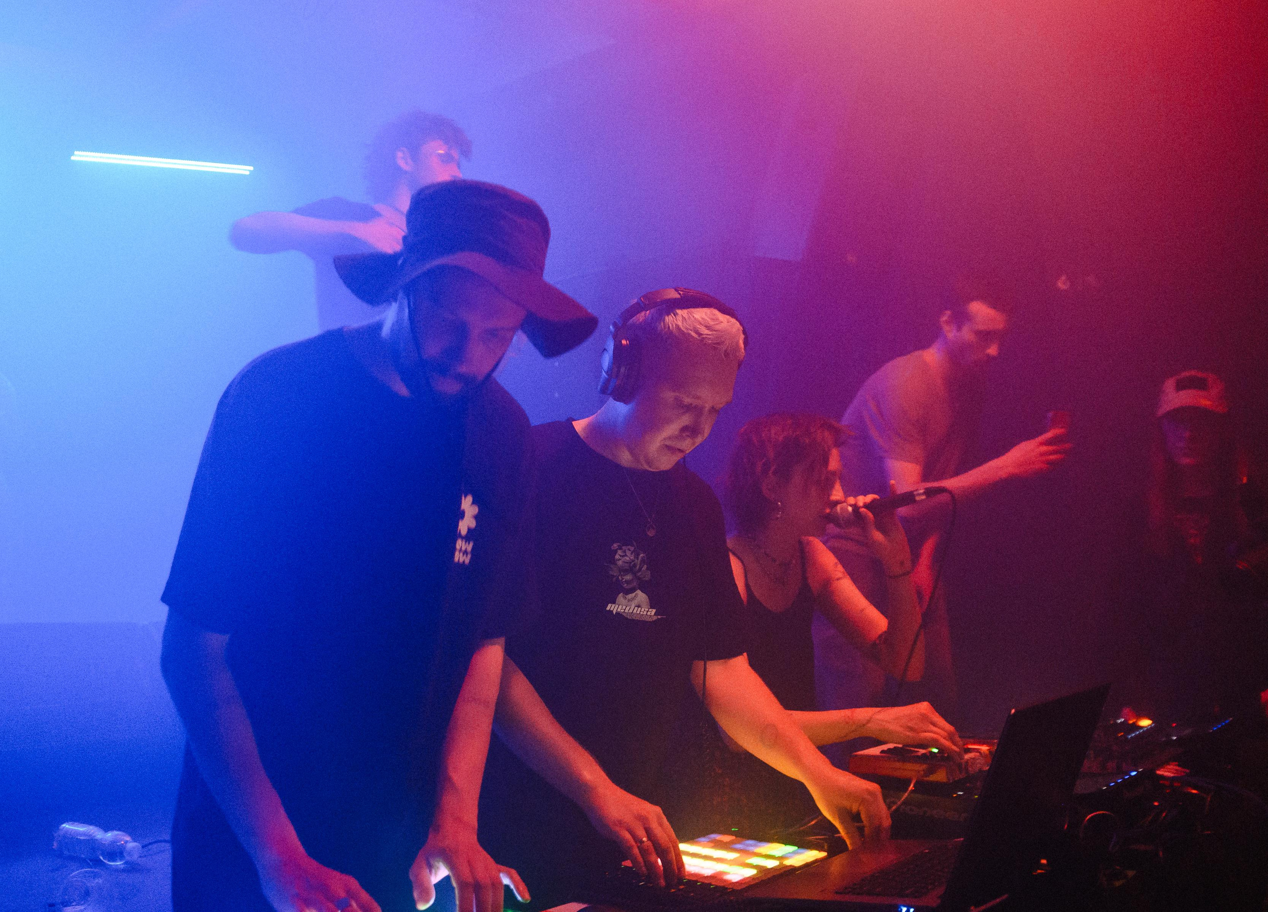 Echoverse. Portrait and reportage photographer