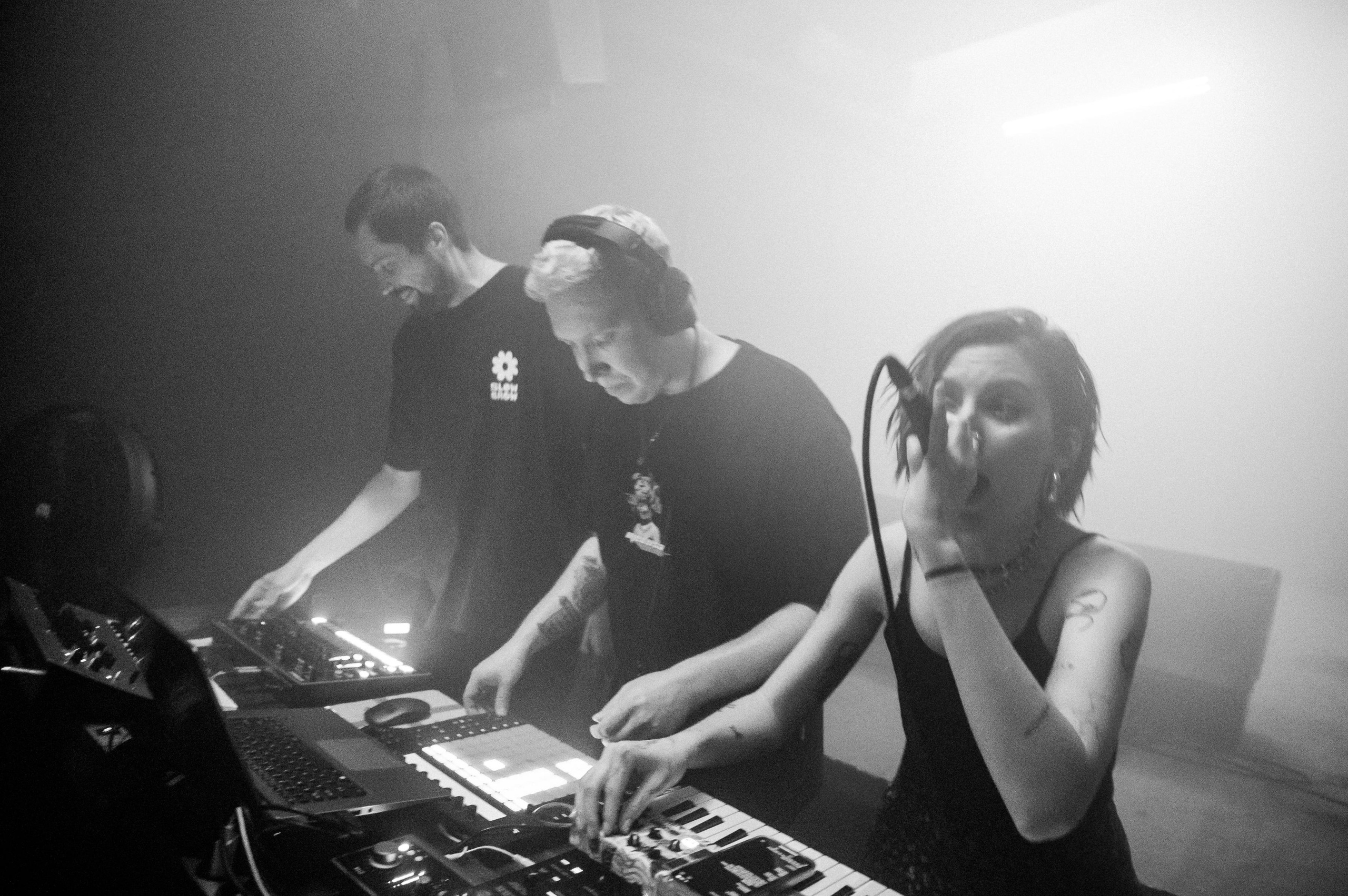 Echoverse. Portrait and reportage photographer