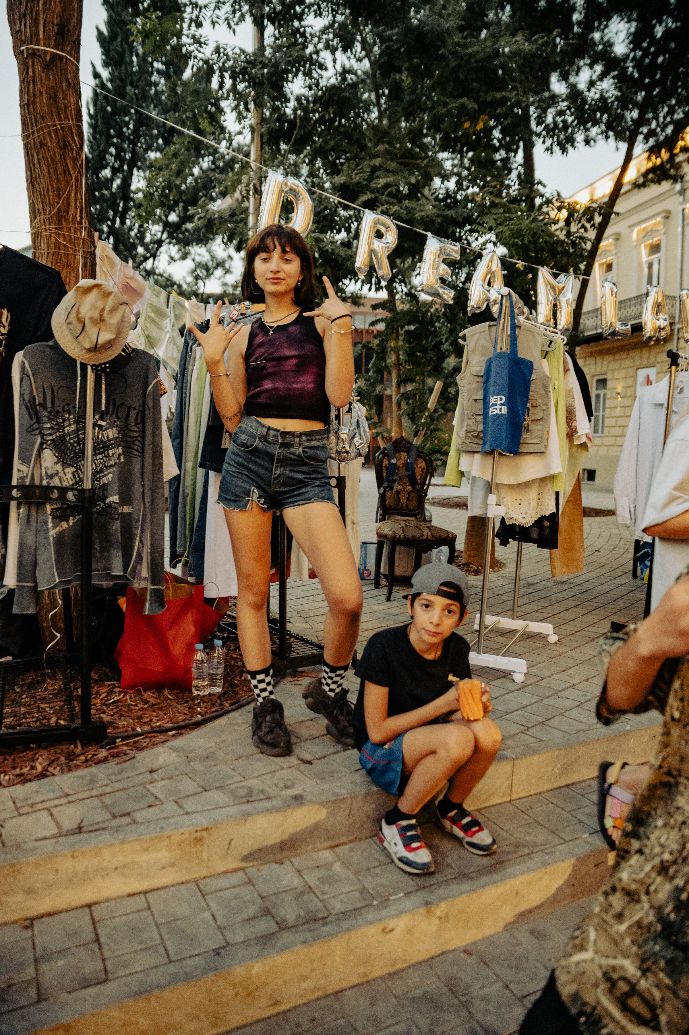 Dreamlanka market. Portrait and reportage photographer