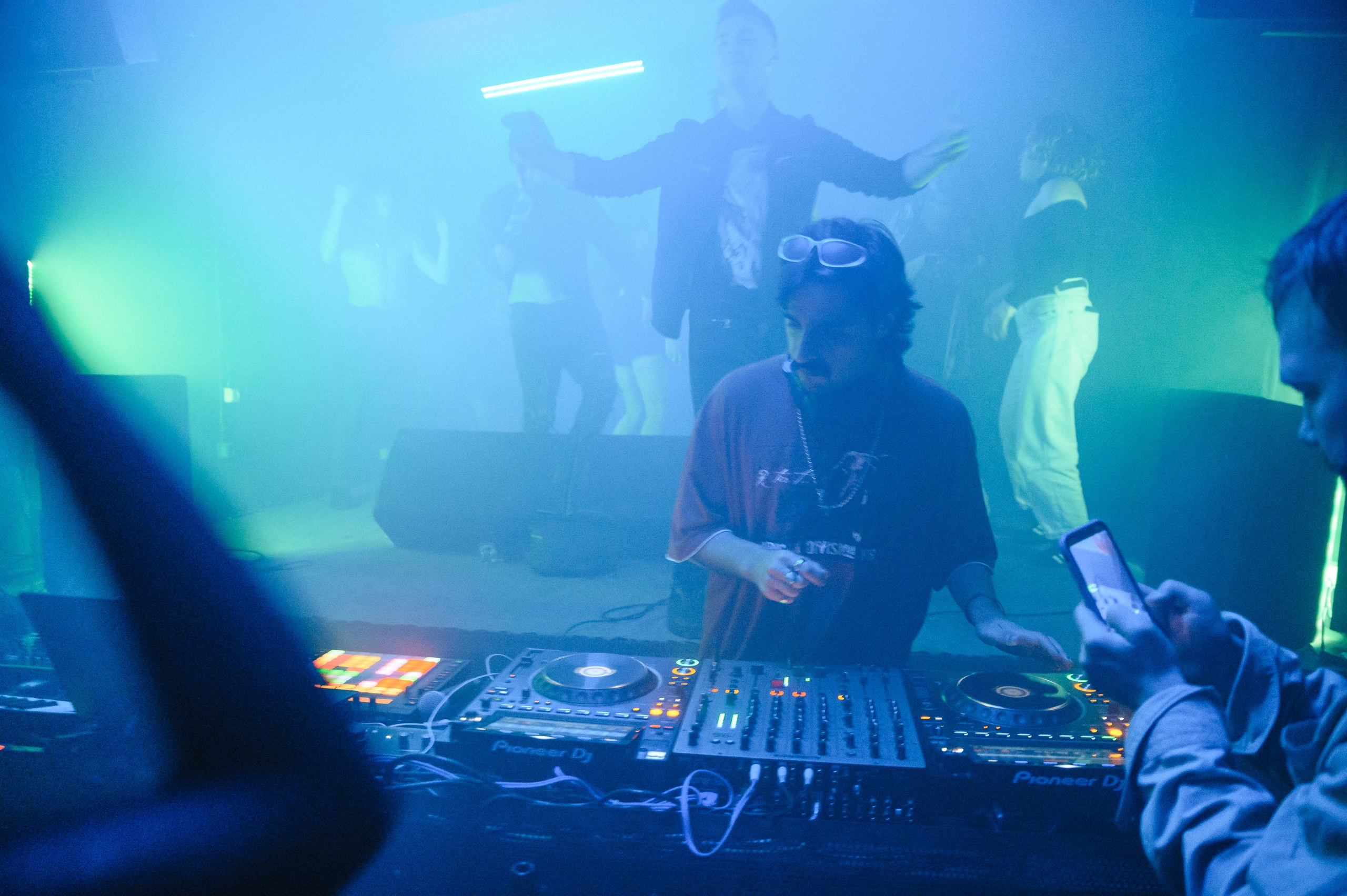 Echoverse. Portrait and reportage photographer