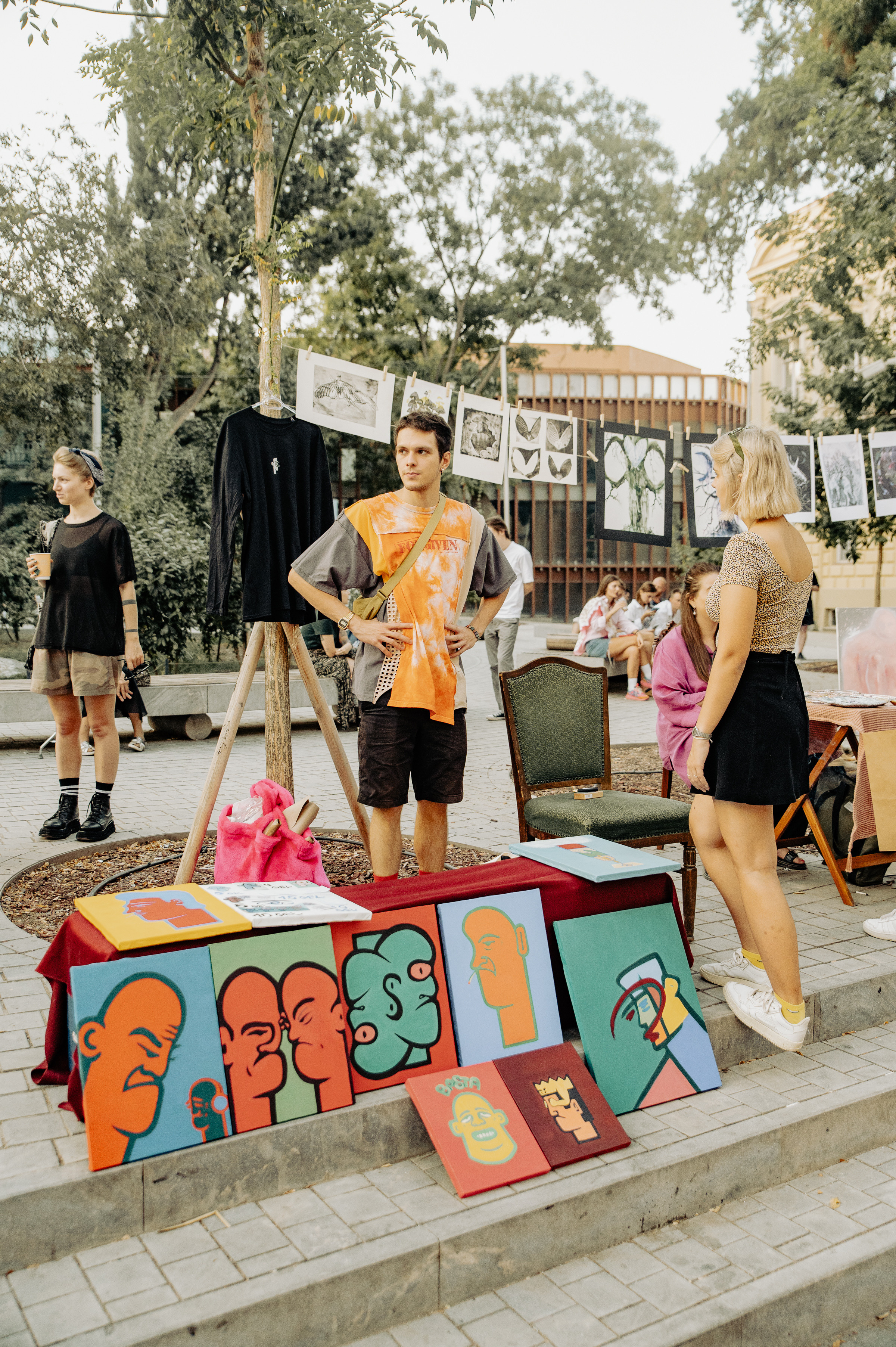 Dreamlanka market. Portrait and reportage photographer