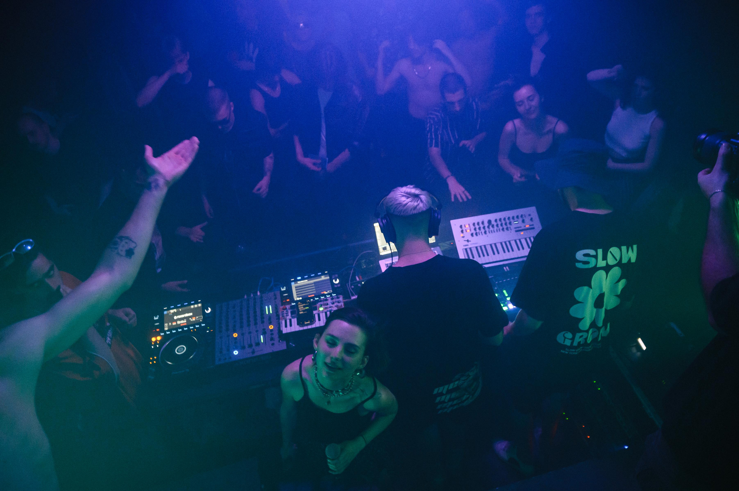 Echoverse. Portrait and reportage photographer