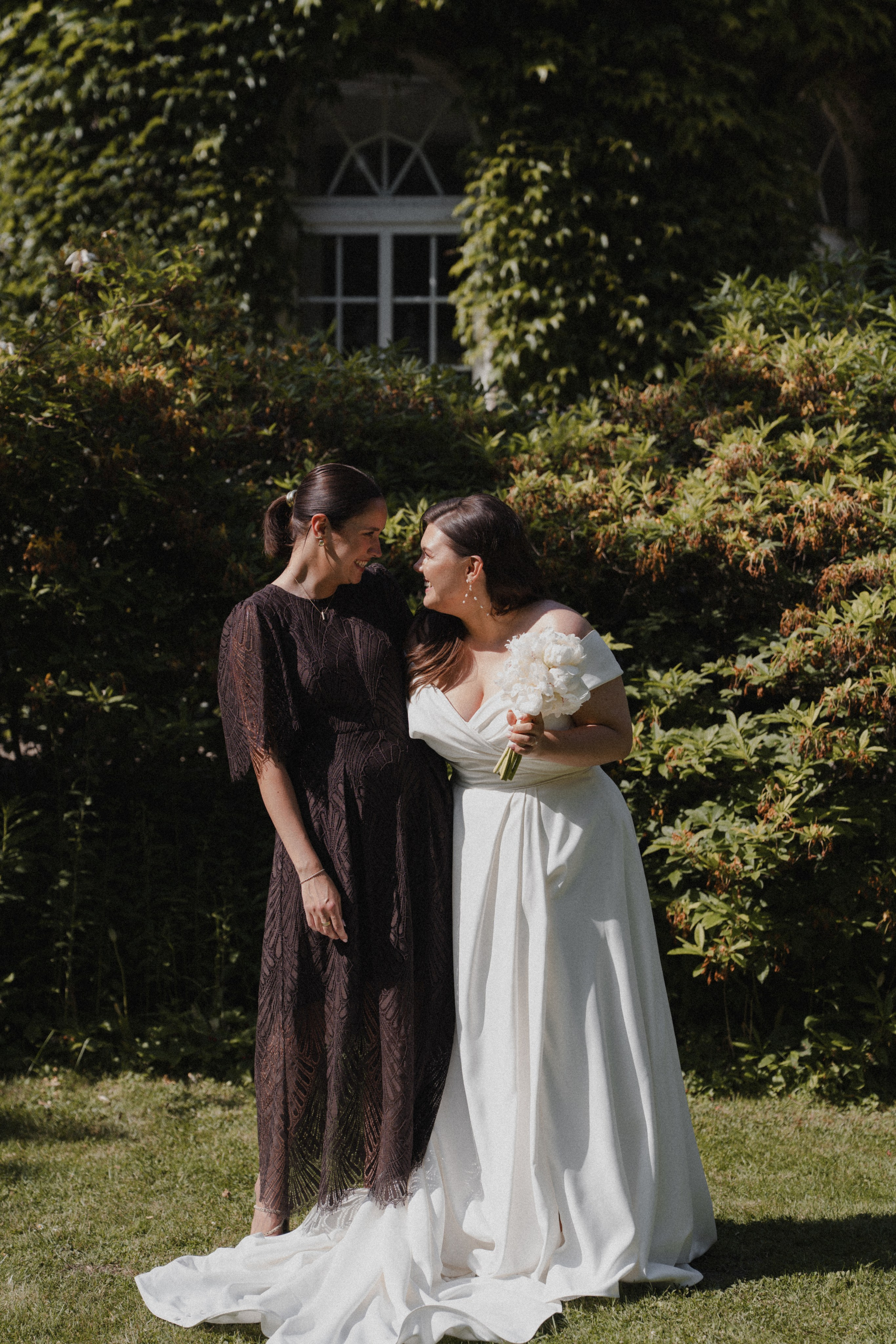 Jessica & Felix I Gesellschaft Harmonie Bochum. Hochzeitsfotografin Bochum | Halyna Reiche Fotografie NRW
