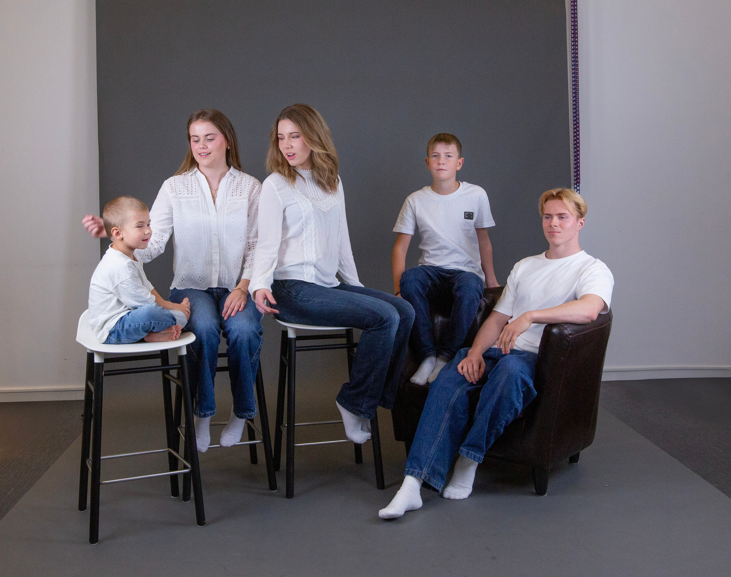 Kusiner. Family and real state photographer in Haugesund Dina Vikra