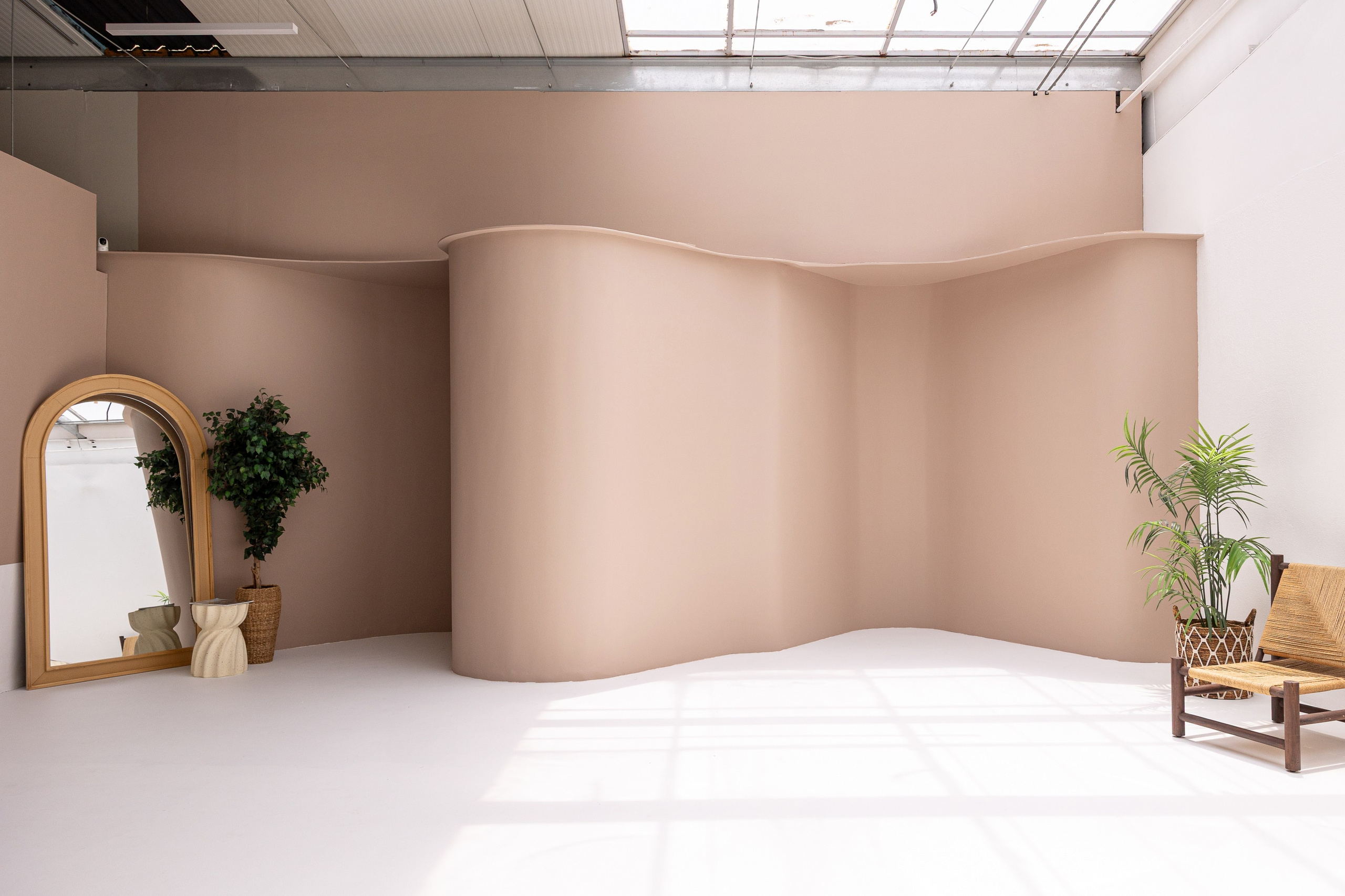 Rental. Sky Zone. Textured walls and Natural light on cyclorama. Photo and video production in Dubai UAE