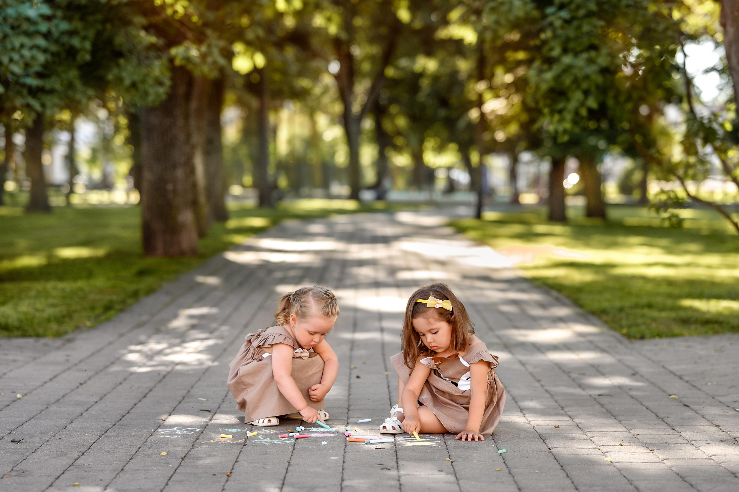 Алиса и Эмилия