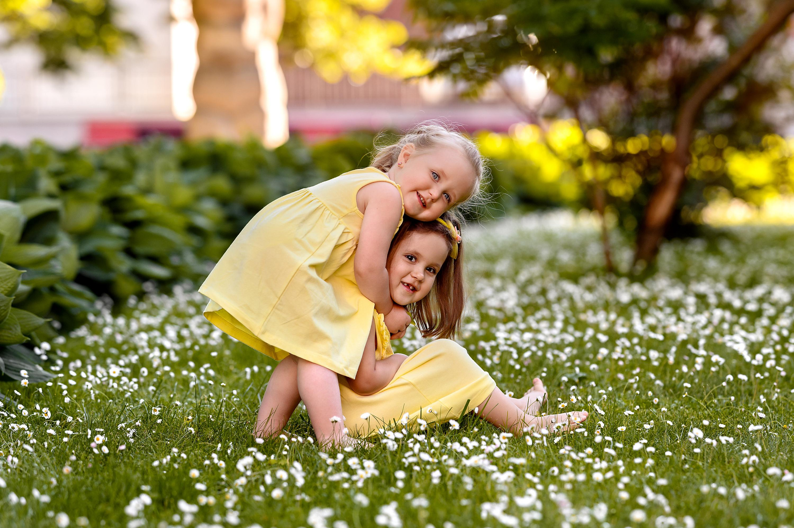 Алиса и Эмилия