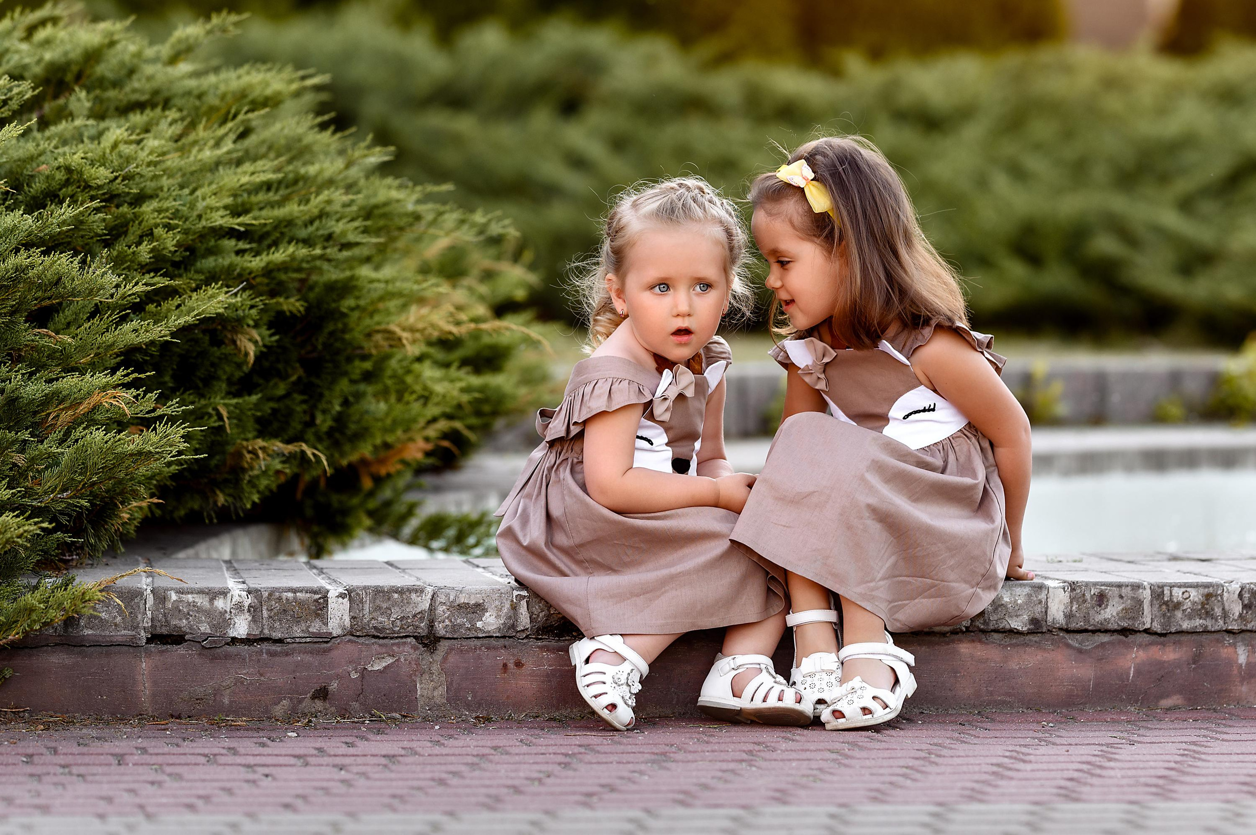 Алиса и Эмилия