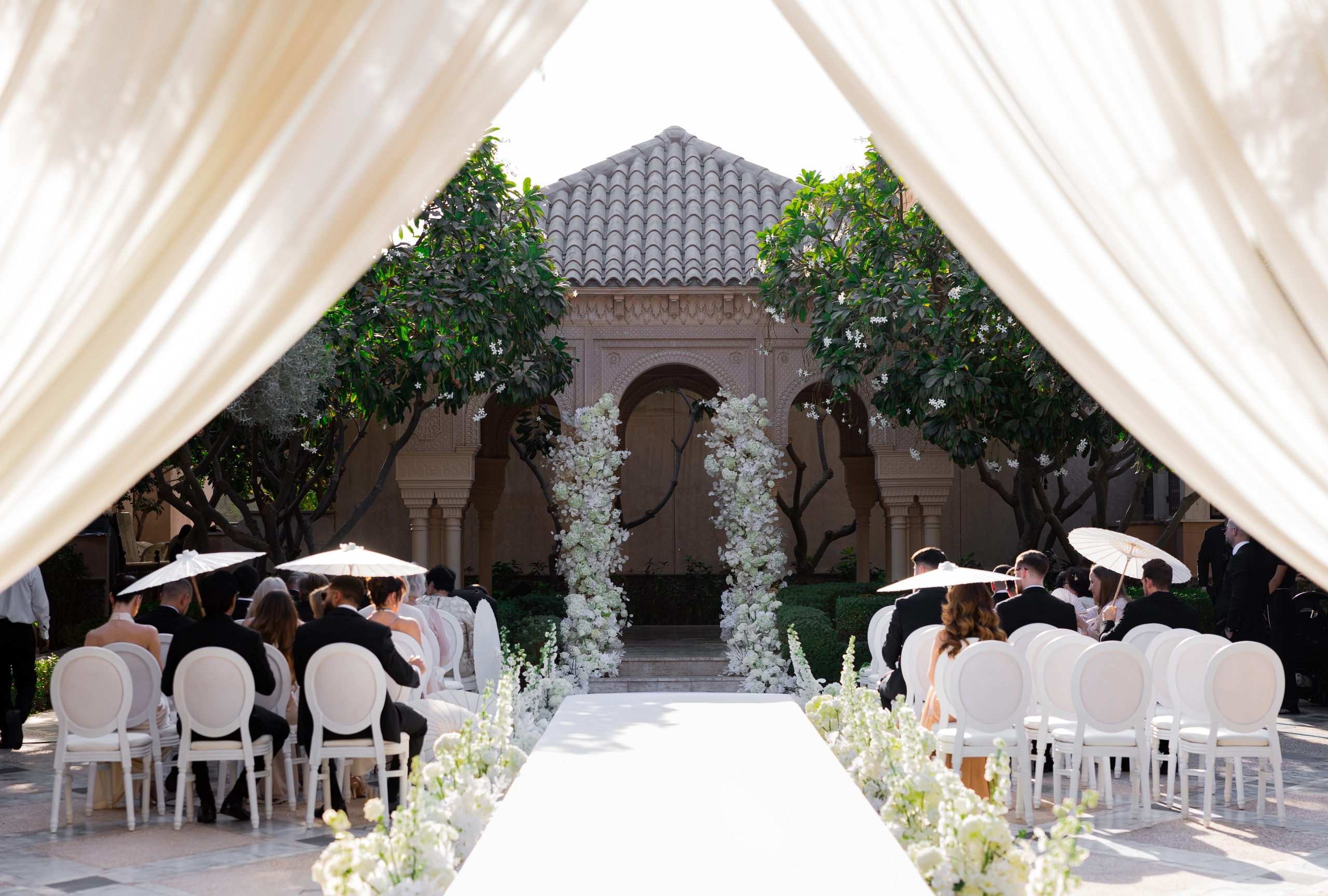 Kontakt. Hochzeitsfotograf aus Deutschland | Shooting in Zürich, Dubai & weltweit