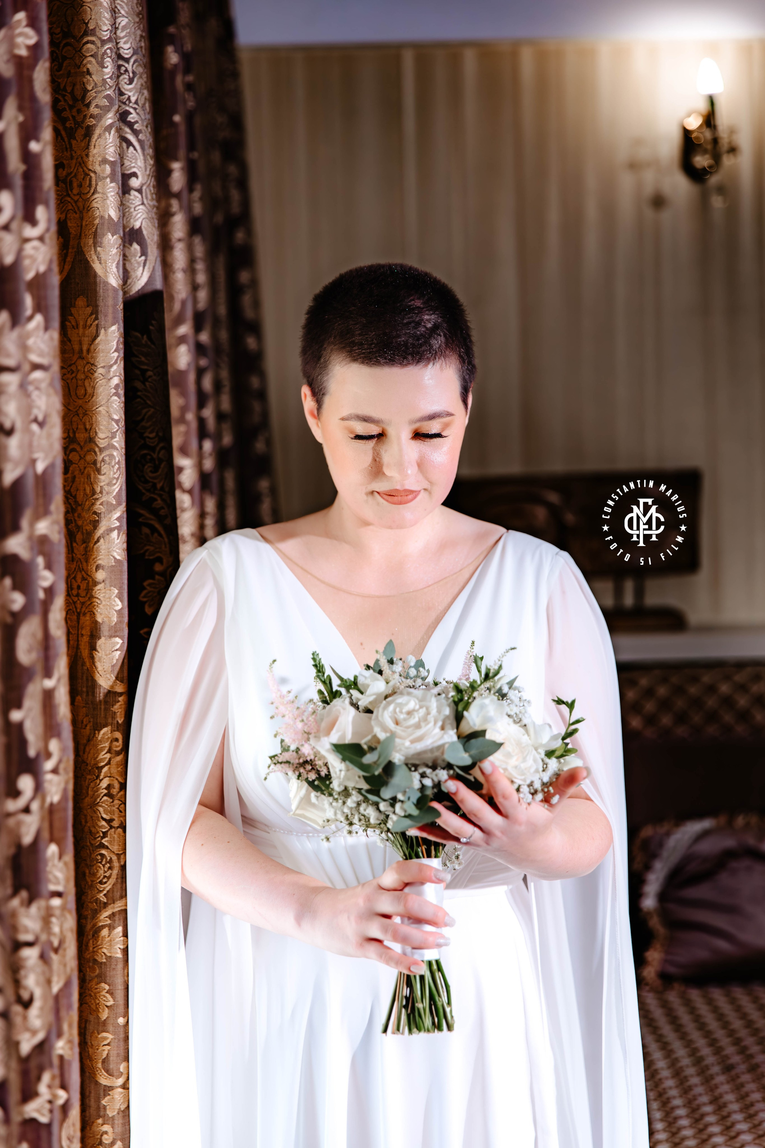 WEDDING PHOTOGRAPHY. DESPRE NOI