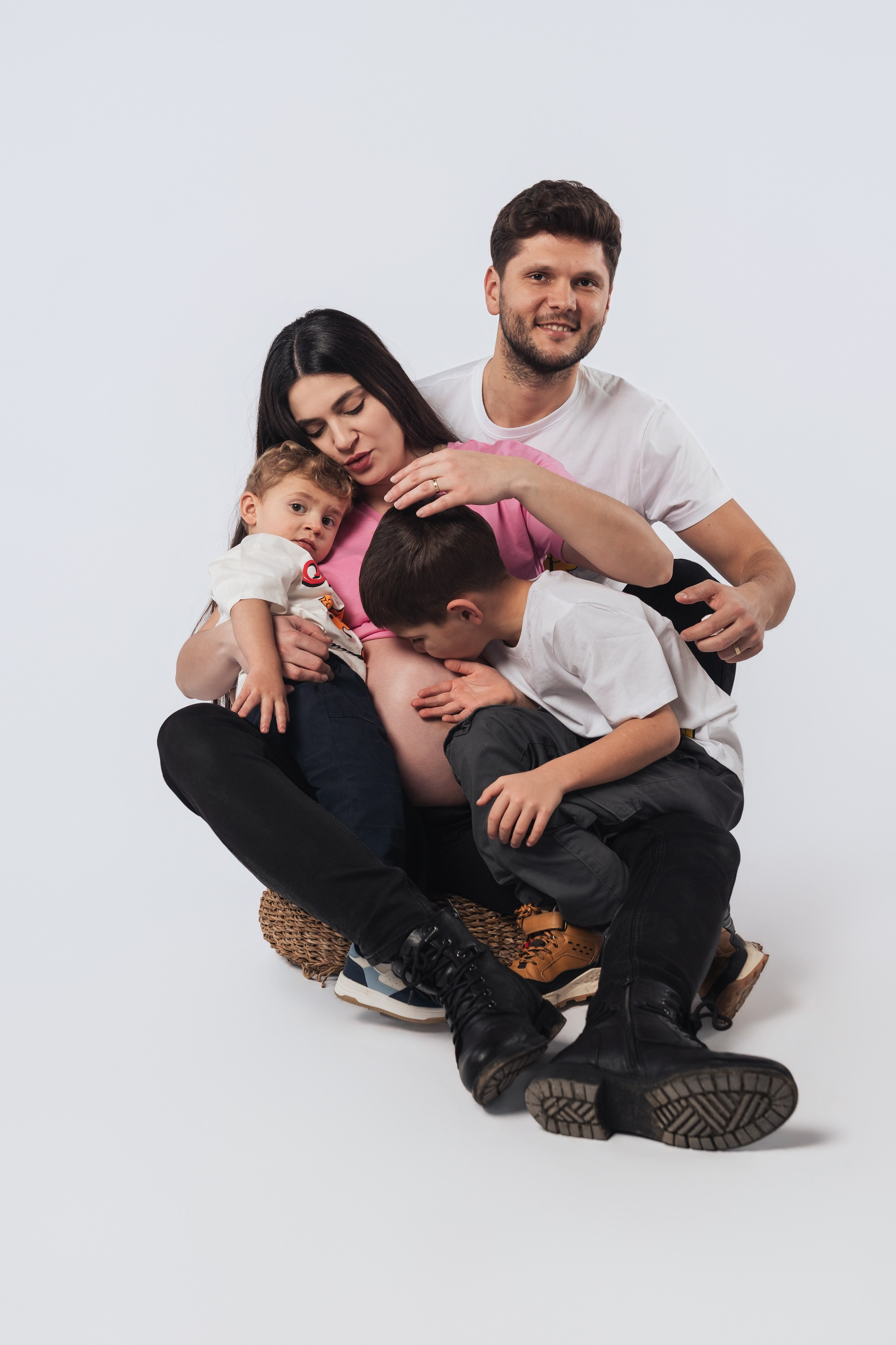 Maternitate | Fam Dragos. Dani Vaida | Fotograf evenimente, portret și familie – Baia Mare Maramures