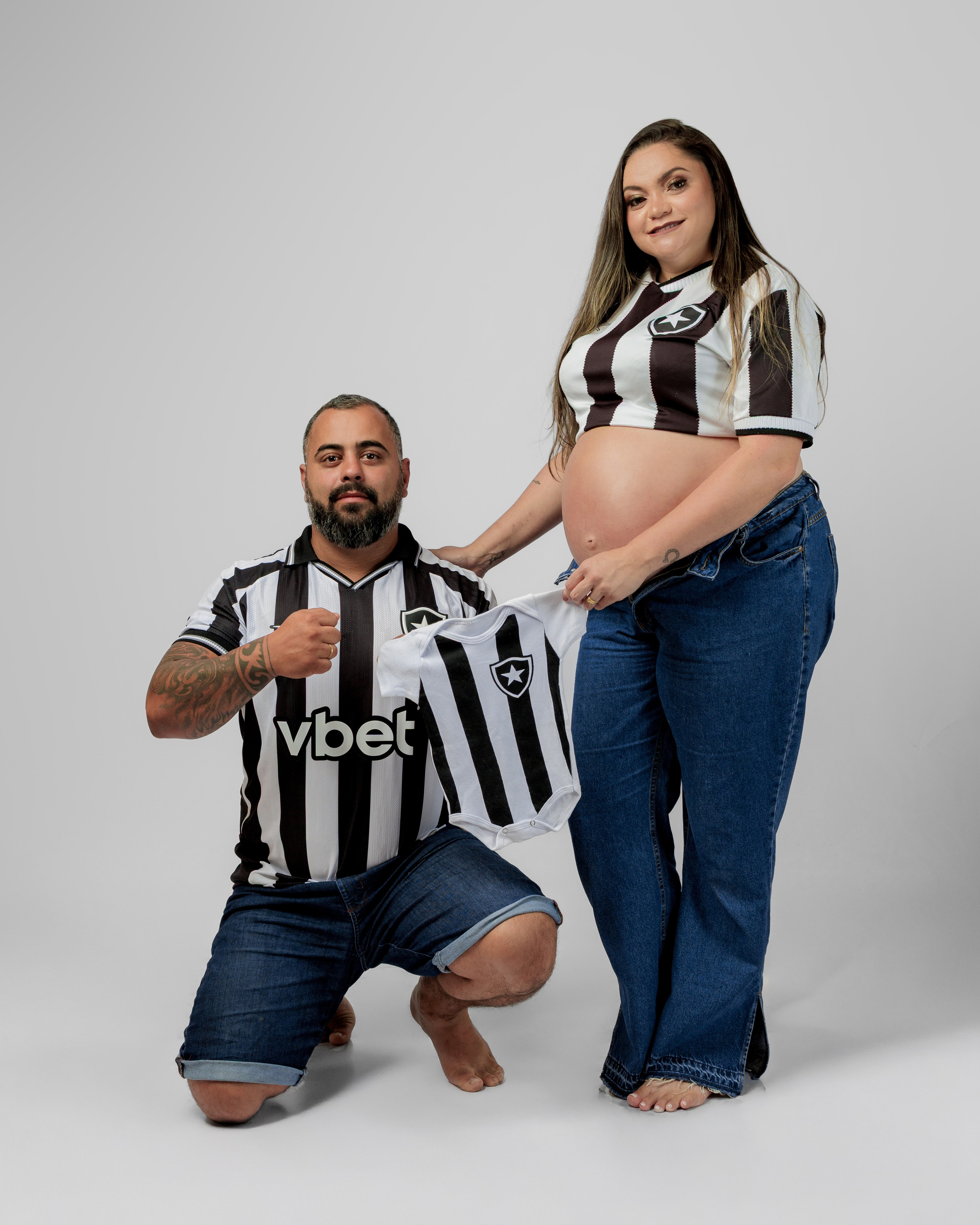 2025 | Rayani — Gestante — Estudio. Denis Damasceno | Fotografia