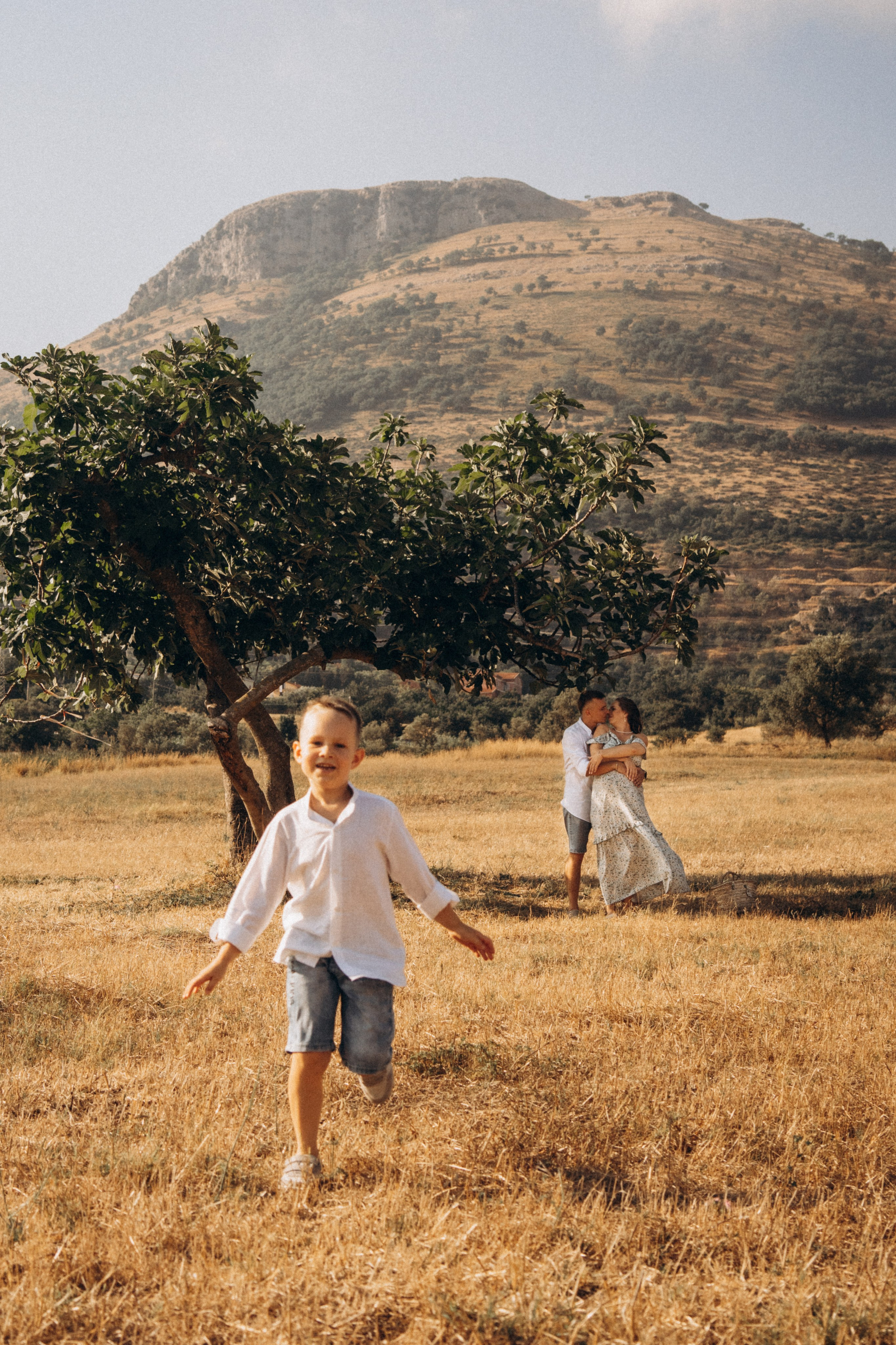 Ruslan & Katya +2. Darina Ivanova wedding photographer Naples Italy photographer Naples