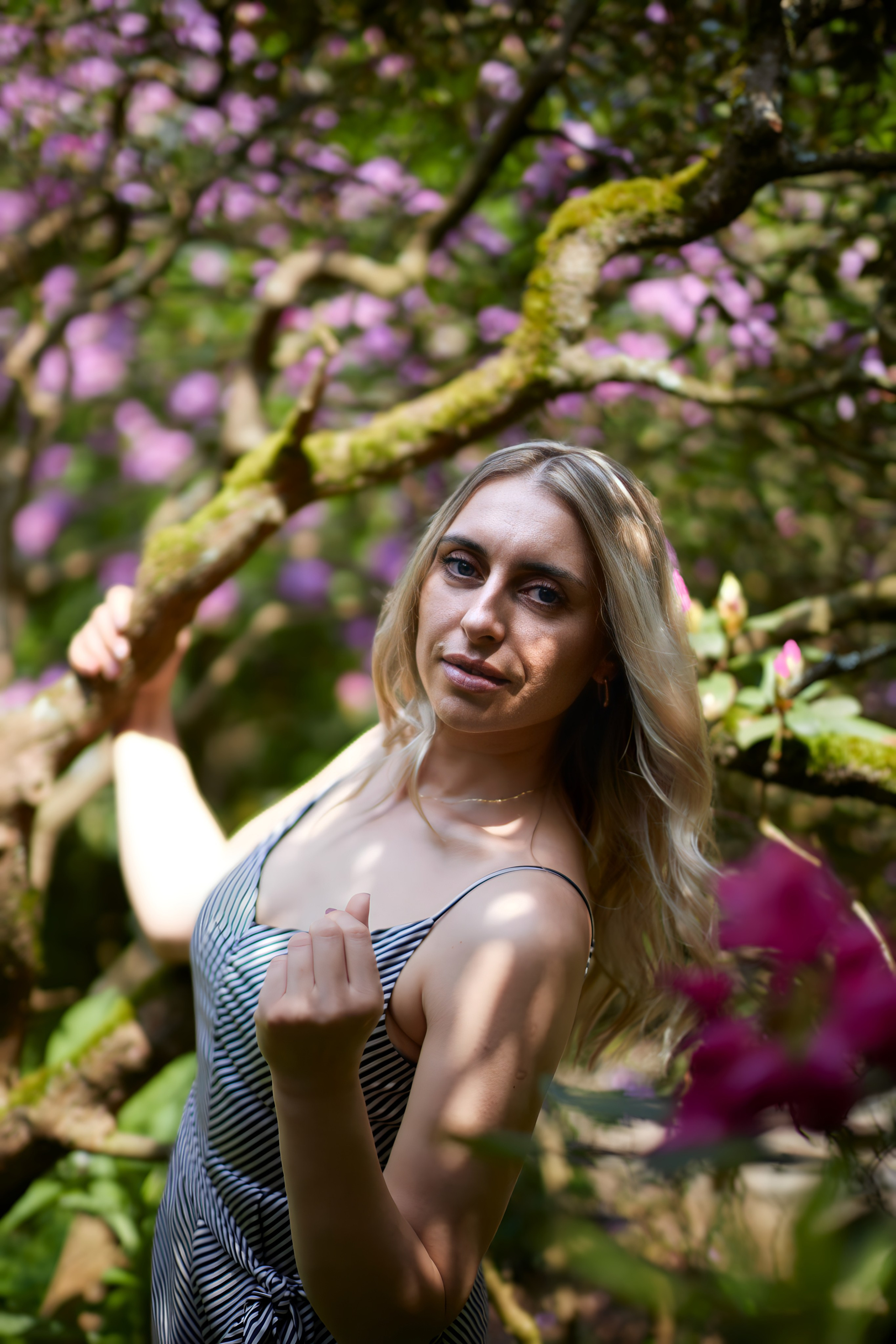 Viktorija im Garten. PHOTOgrapher Germany MARBURG