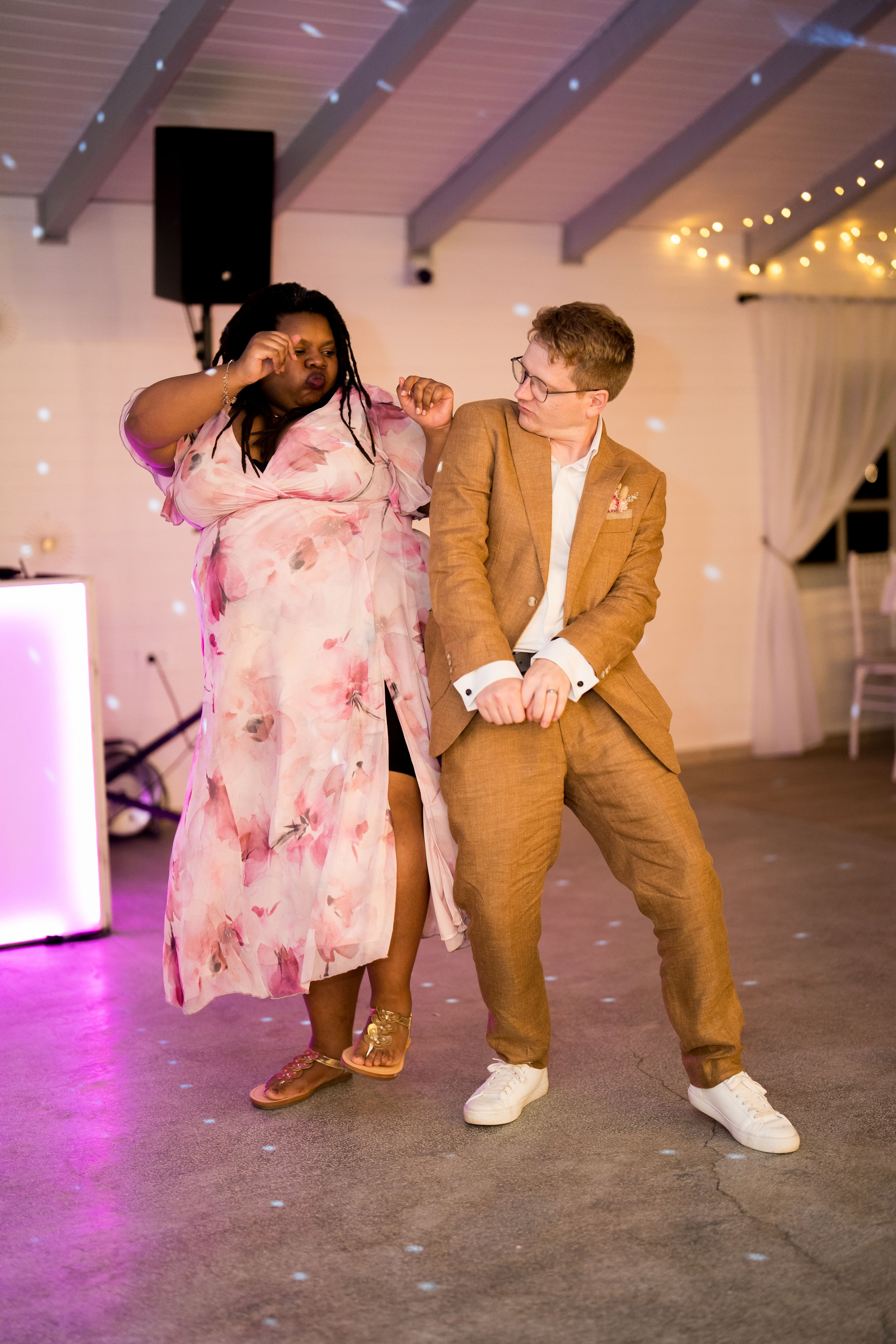 PARTY. Gabriel Florea — Fotograf nuntă București