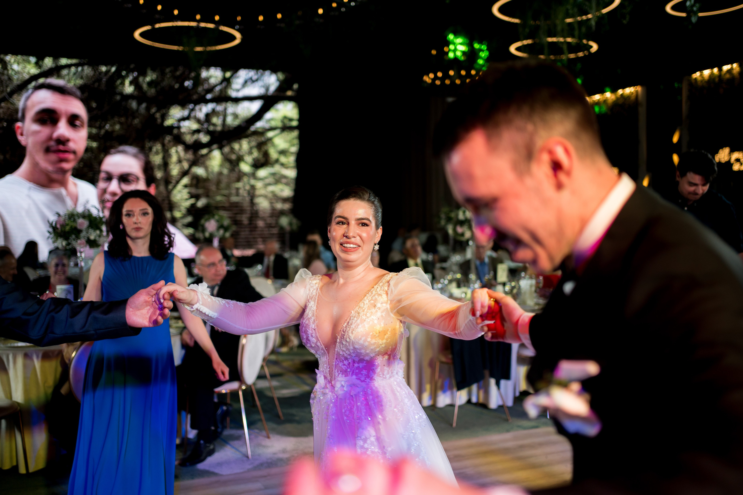 PARTY. Gabriel Florea — Fotograf nuntă București