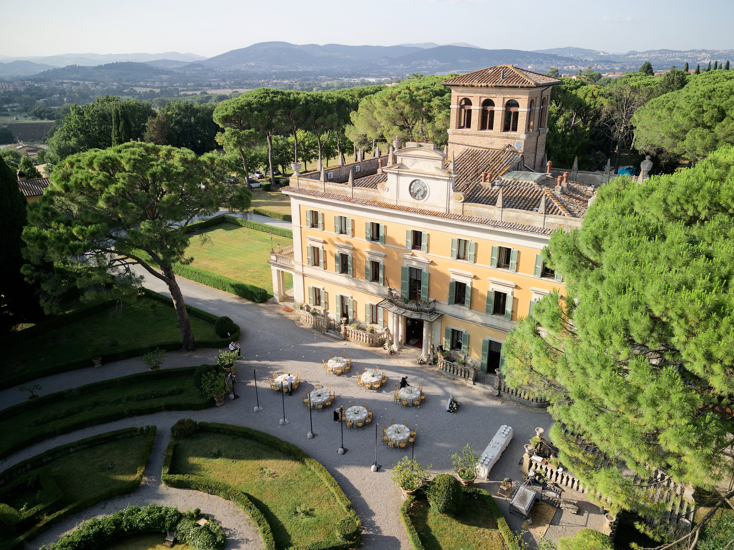 Wedding at La Torre di Pila, Umbria, Italy