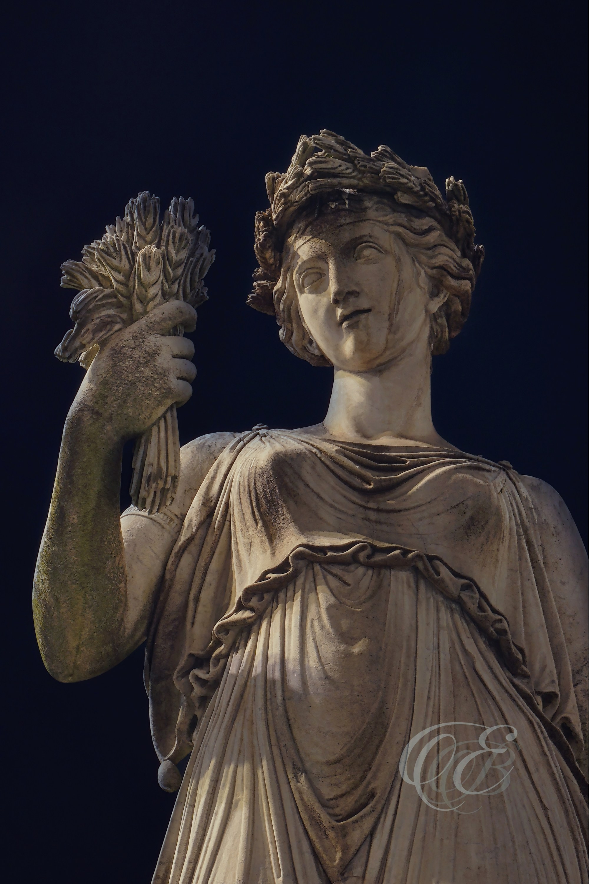 Rome Italy - Roma Flora at Piazza del Popolo - Eduardo Bartoli Fine Art Photography - Roma Flora statue at Piazza del Popolo in Rome, Italy – fine art photography by Eduardo Bartoli.