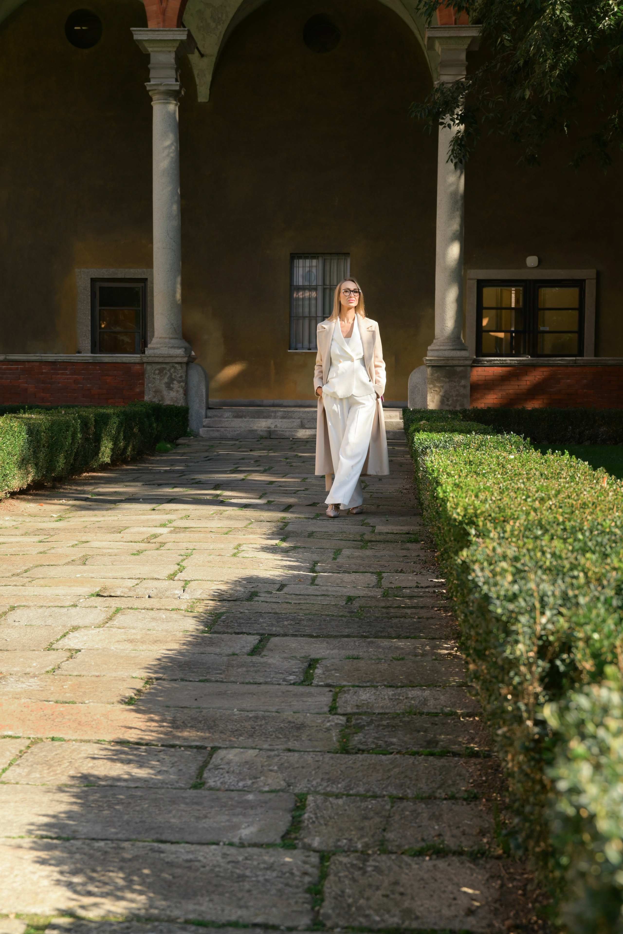 POLINA RITRATTO BUSINESS PSICOLOGO SPECIALIZZATO IN RELAZIONI