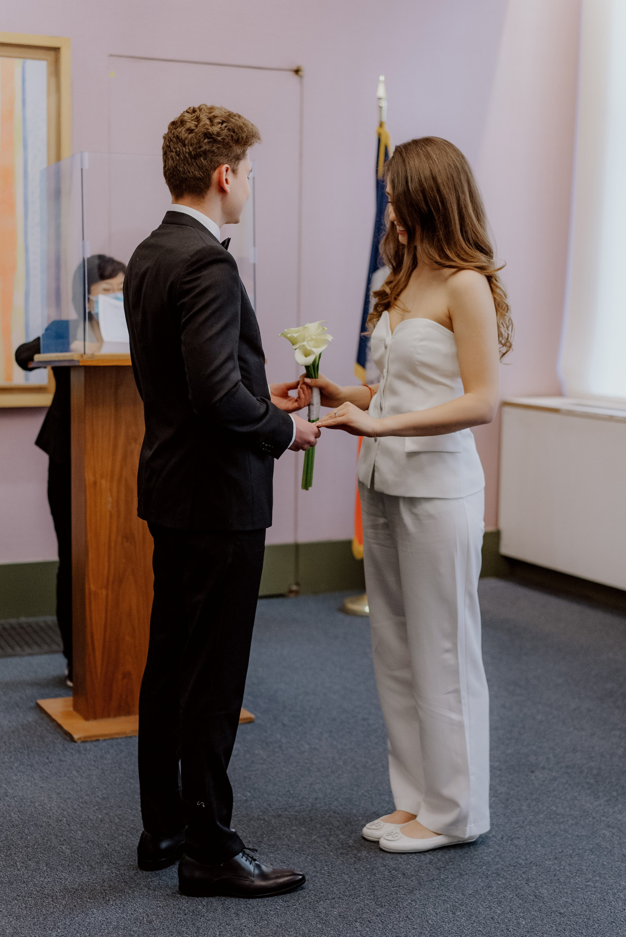 Getting Married at NYC City Hall: Everything You Need to Know (and Why It’s So Beautiful). Videographer and photographer in New York // MAKAROV.VIDEO
