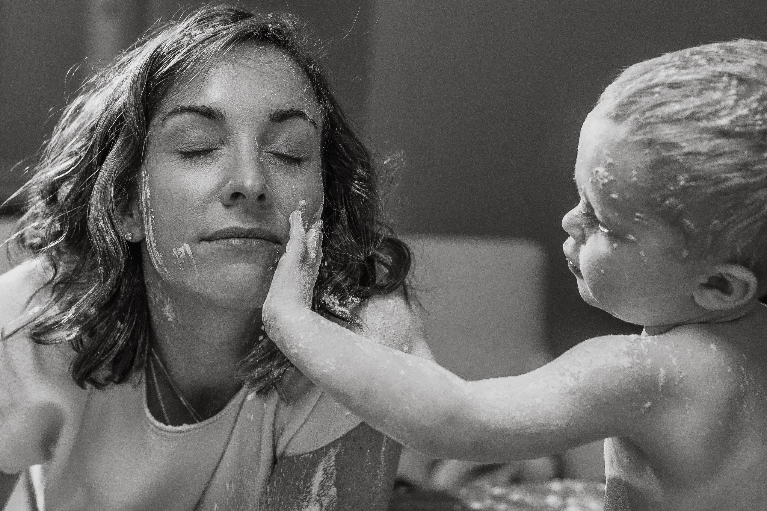Kristin, Beau, Sonny. At home. Alisa Tant — Family and newborn photographer Bucks County, Montgomery county, Philadelphia, NJ