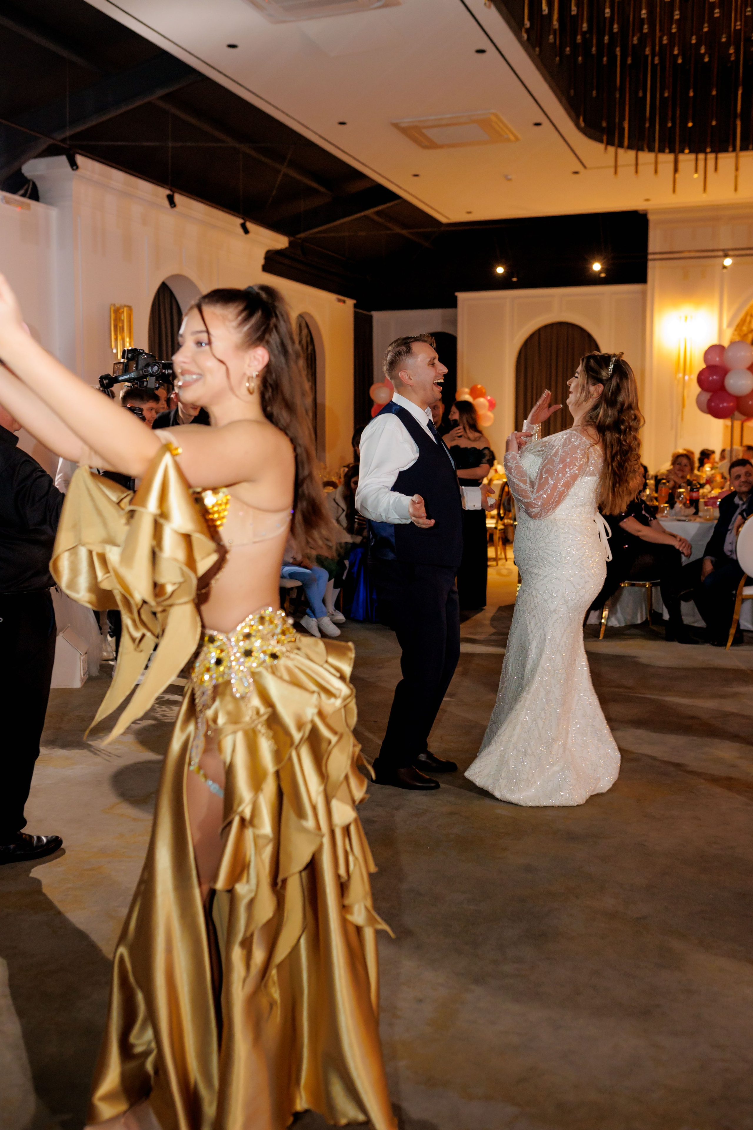 Povestea voastră, regizată de noi |Cristi Turculet Videograf Nuntă Suceava | wedding highlight. Servicii foto-video profesionale, pentru momente de neuitat