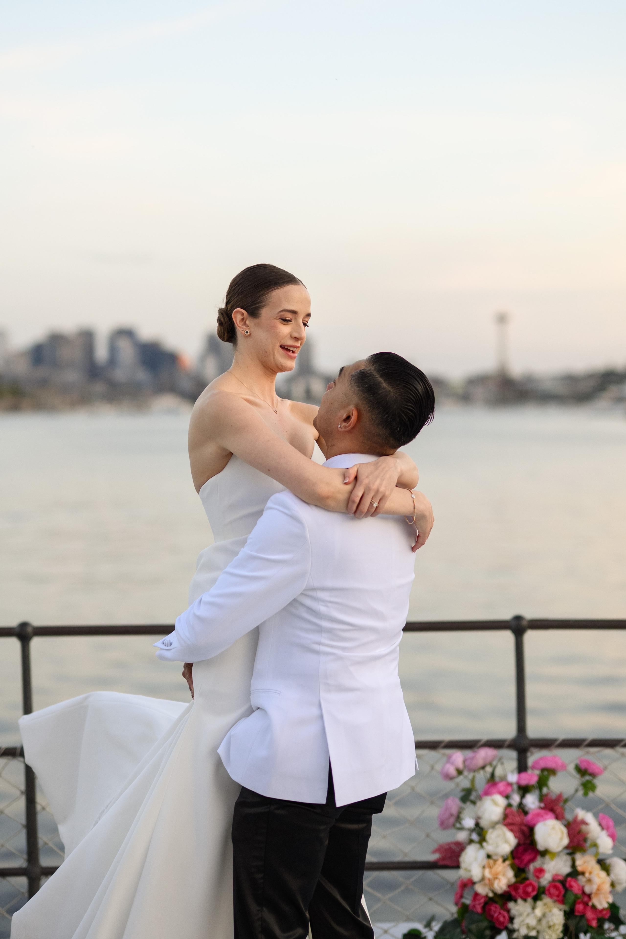 Kevin & Katie. Wedding & portrait photography in the Seattle Area. Helen Michelle photographer