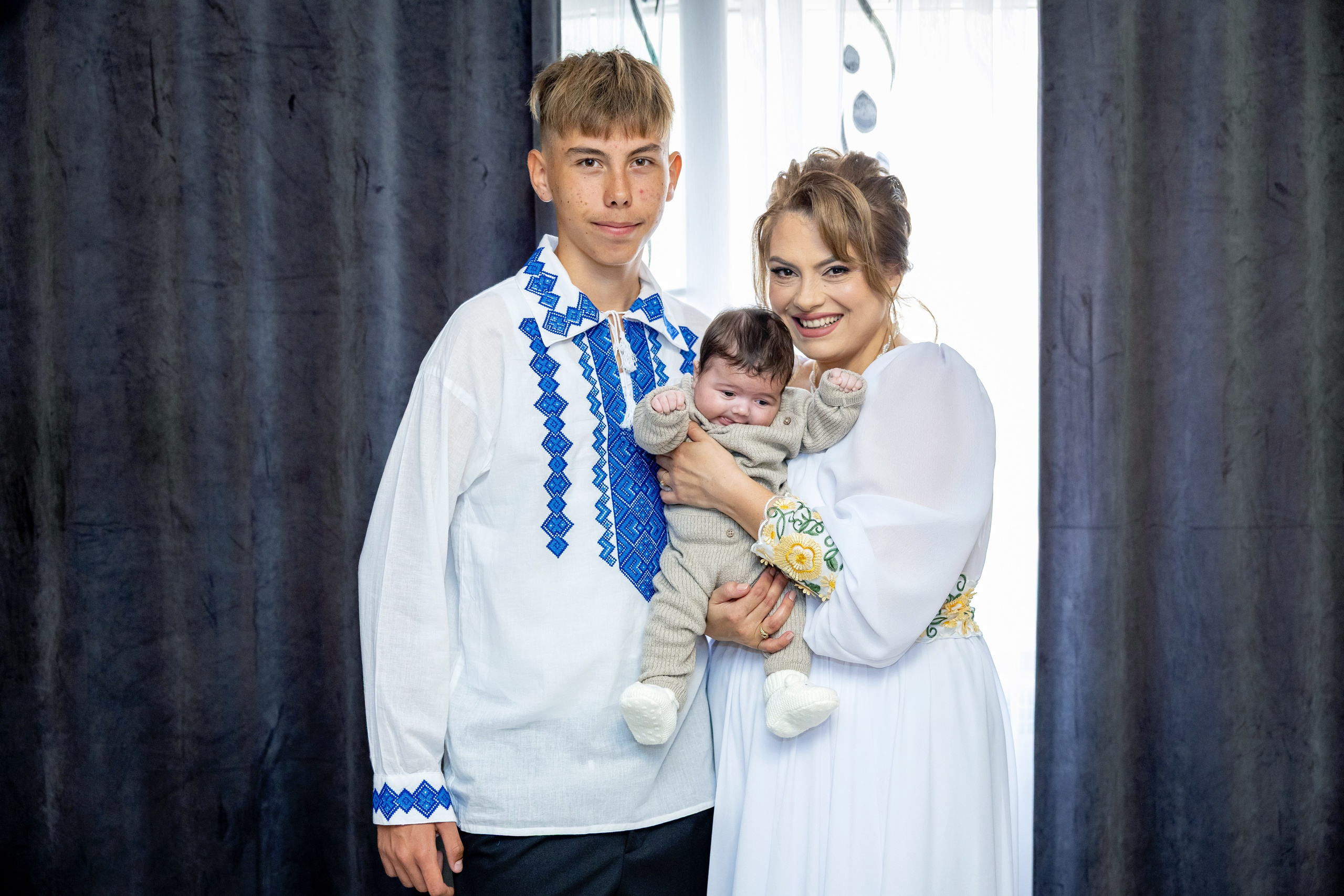 Andrei Sebastian. Moments By Gub