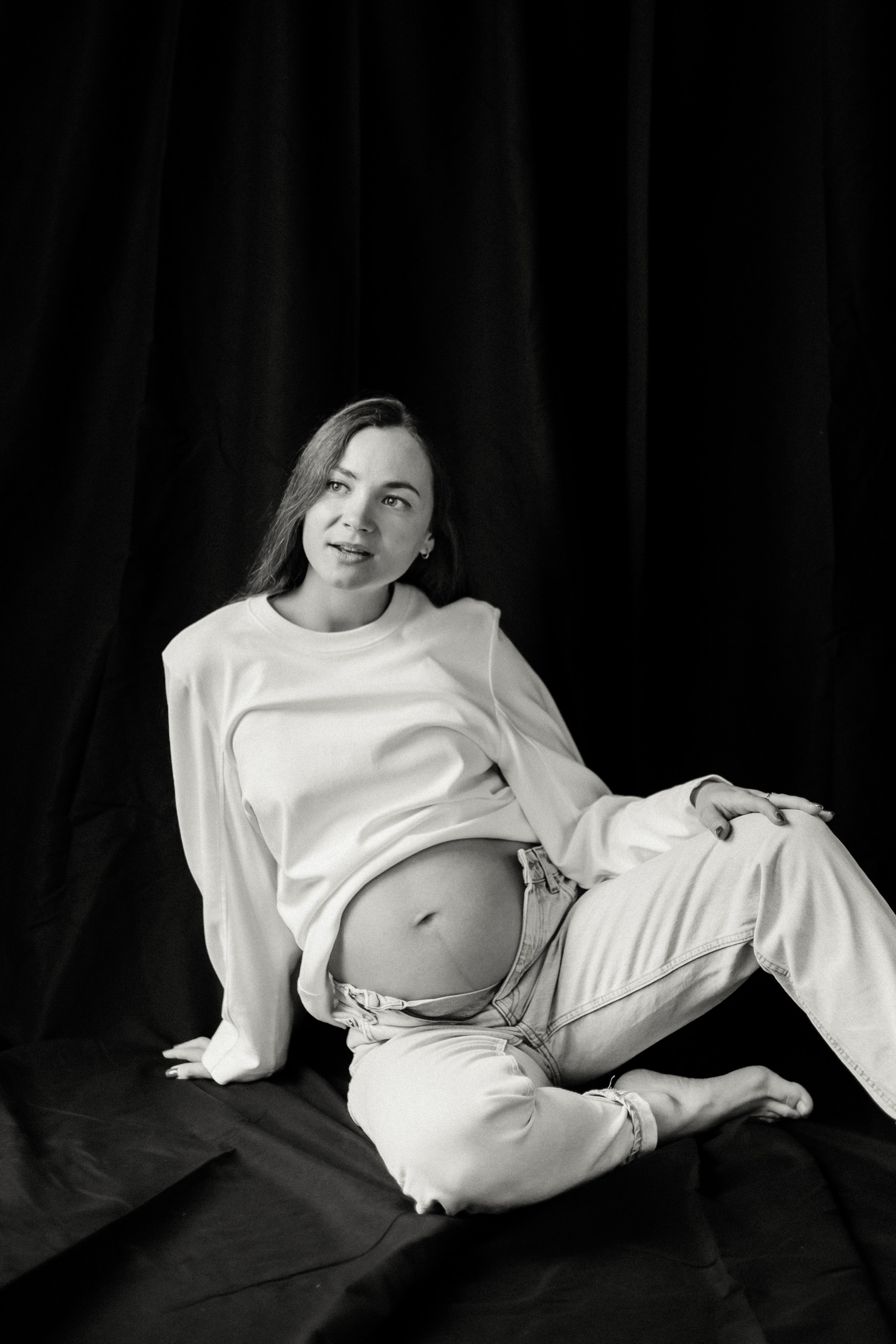 Pregnancy shooting at home. Elena Gorobets. Photographer in Zagreb
