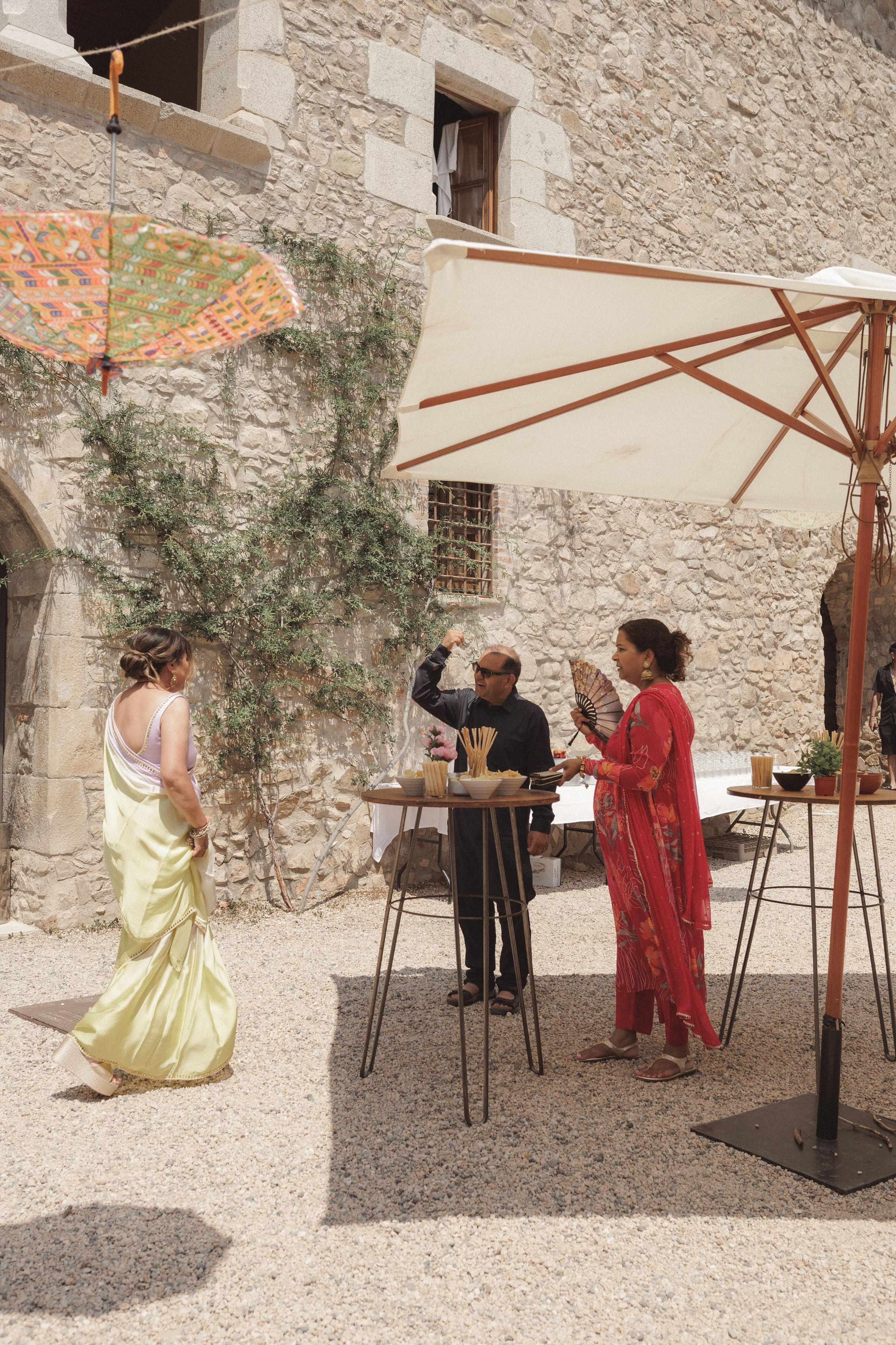 Patrik & Naomi. Monestir Sant Salvi. Paola wedding photographer / videographer in Barcelona