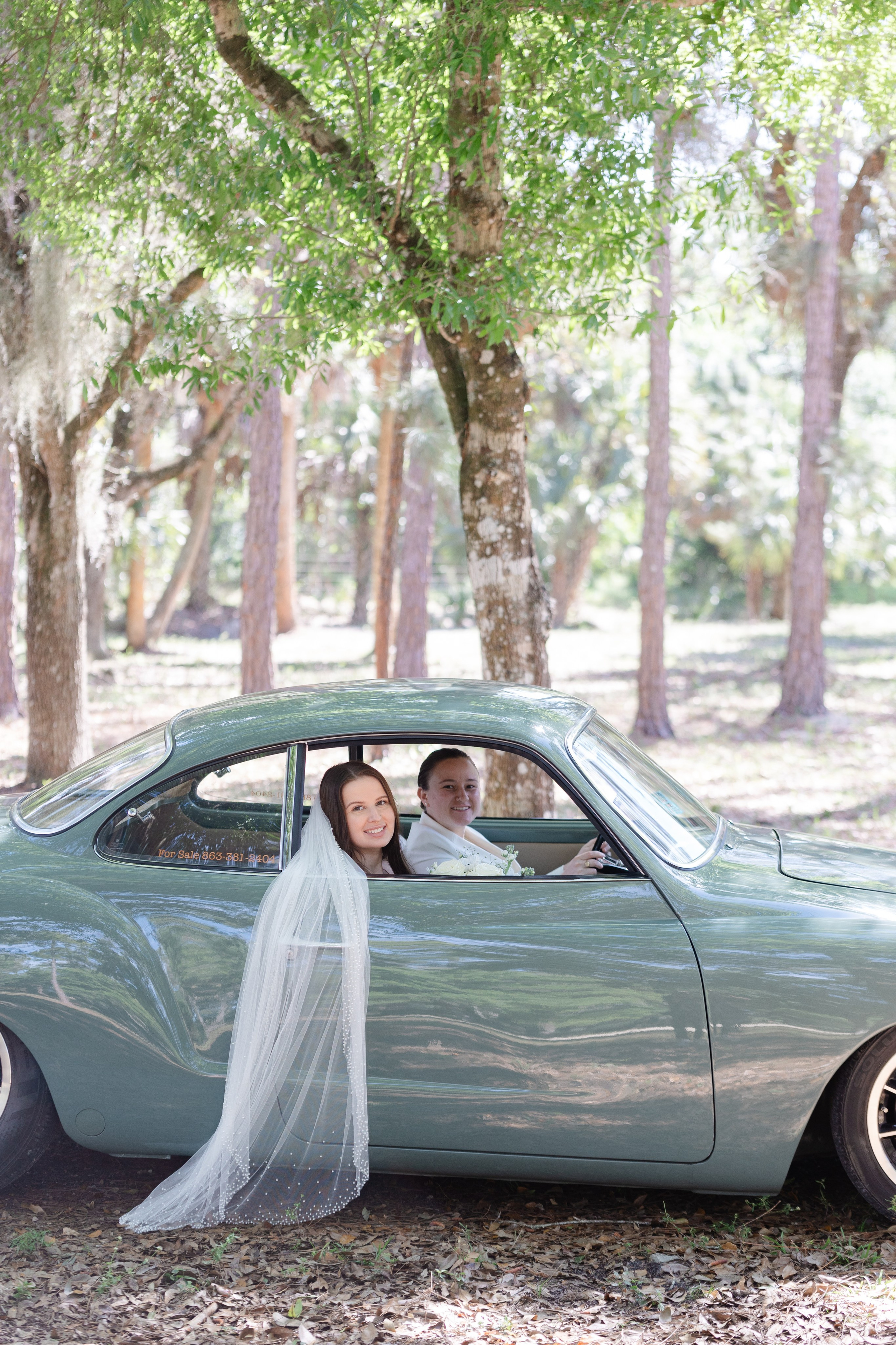 LGBT wedding Katie & Dana. My name is Kate and I am family and wedding photographer